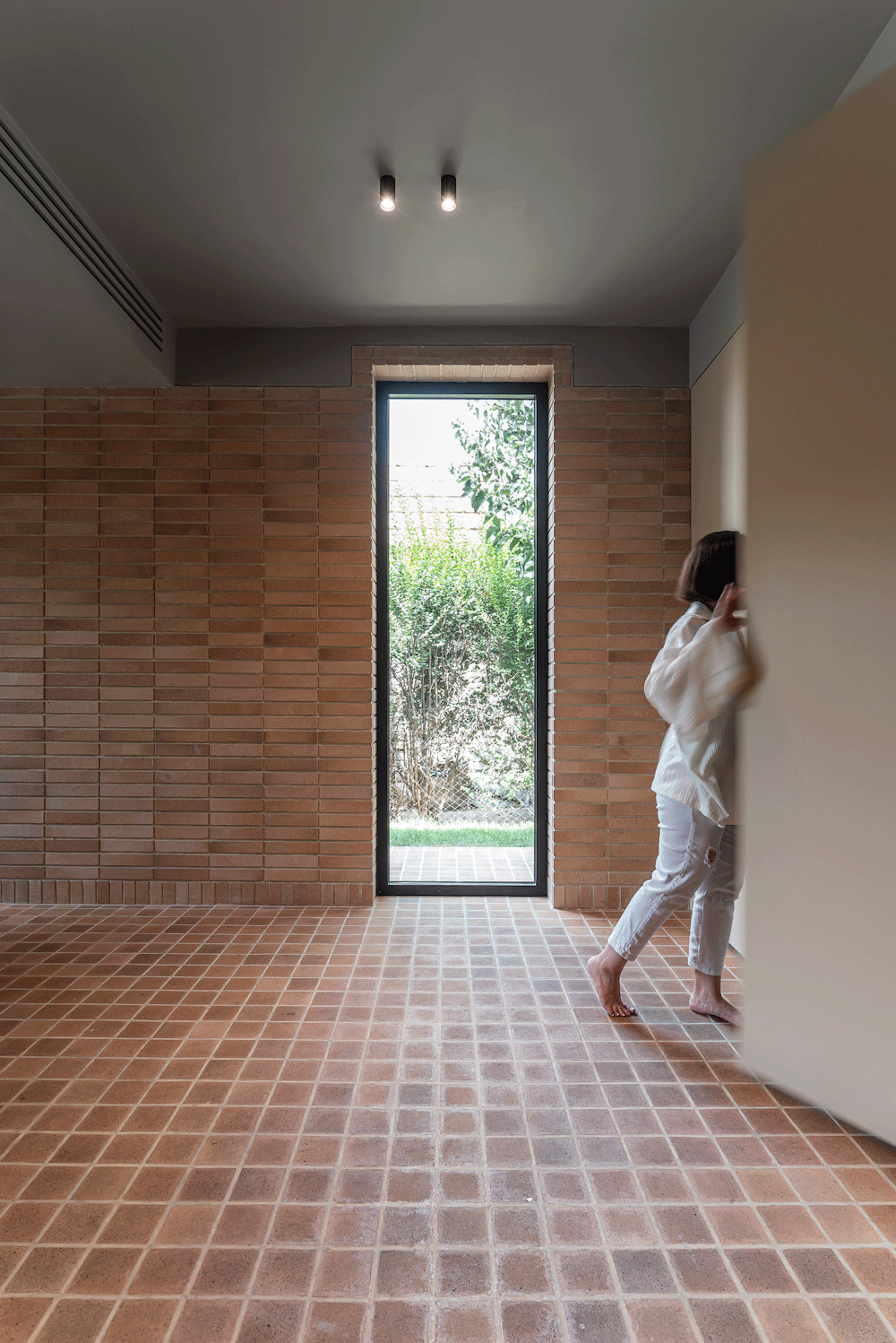 DEHKADEH IWAN — 14