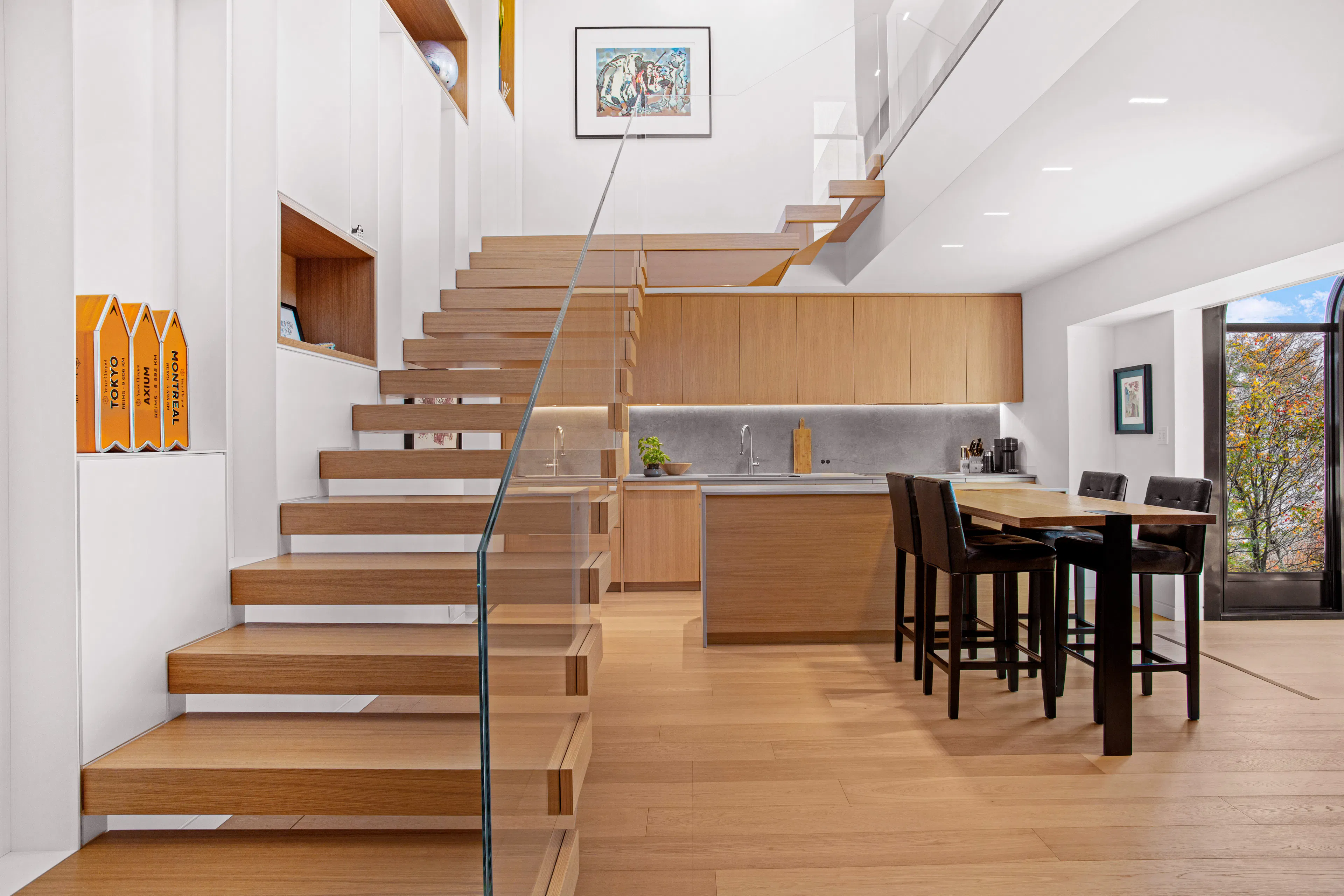 A Timeless Contrast — 4