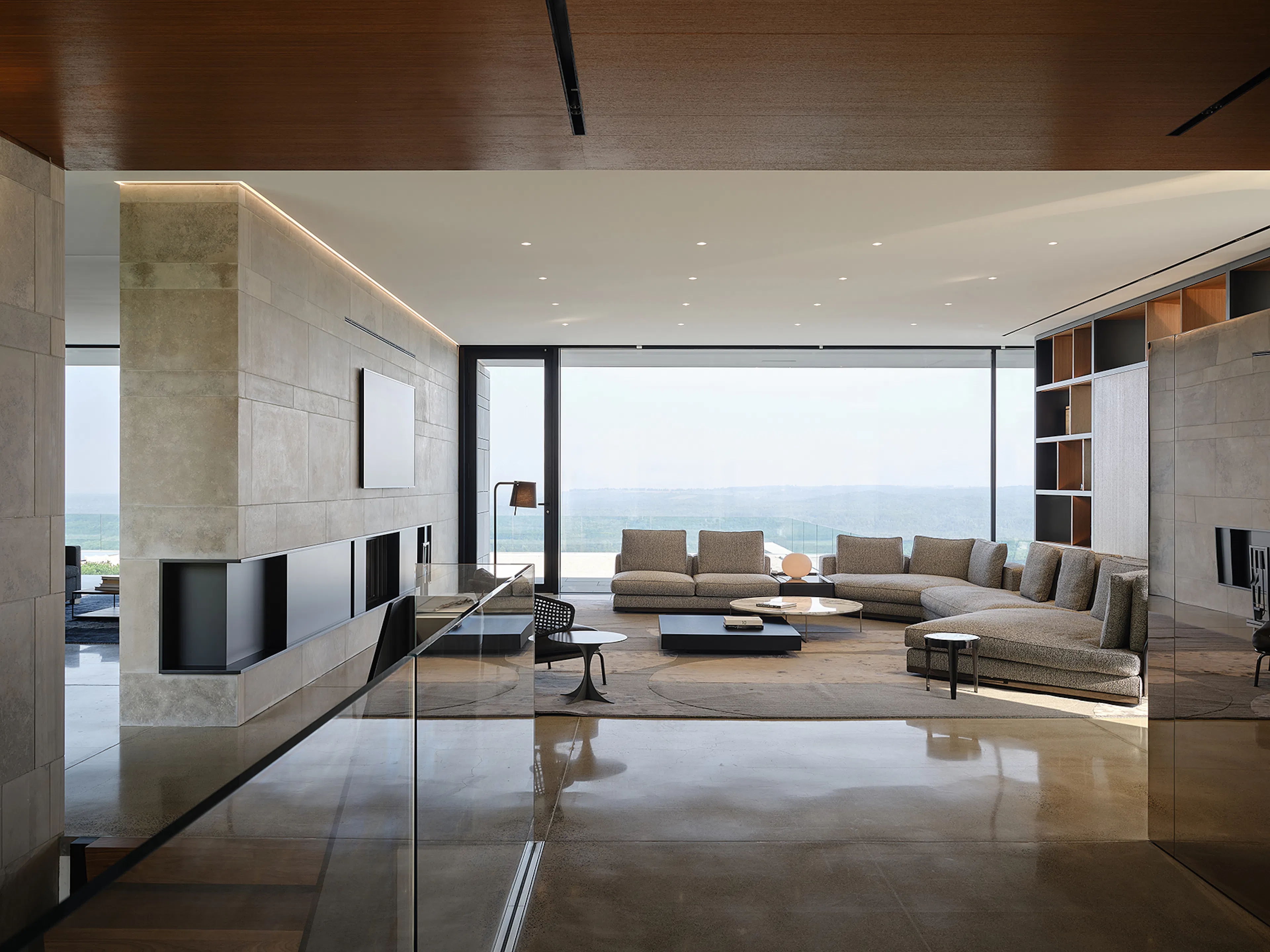 Escarpment House — 2