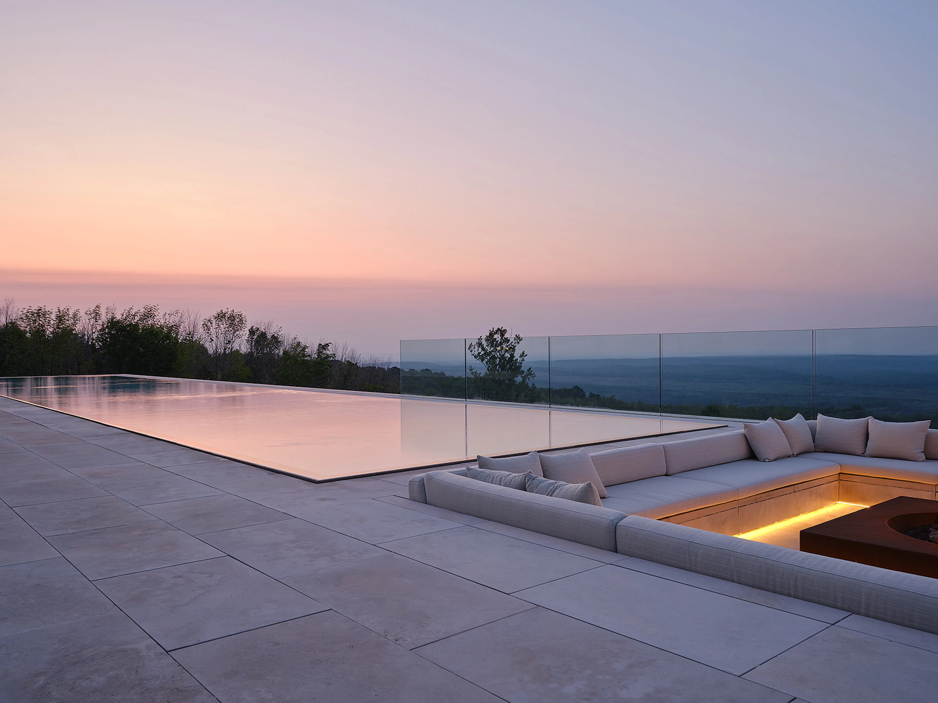 Escarpment House — 8