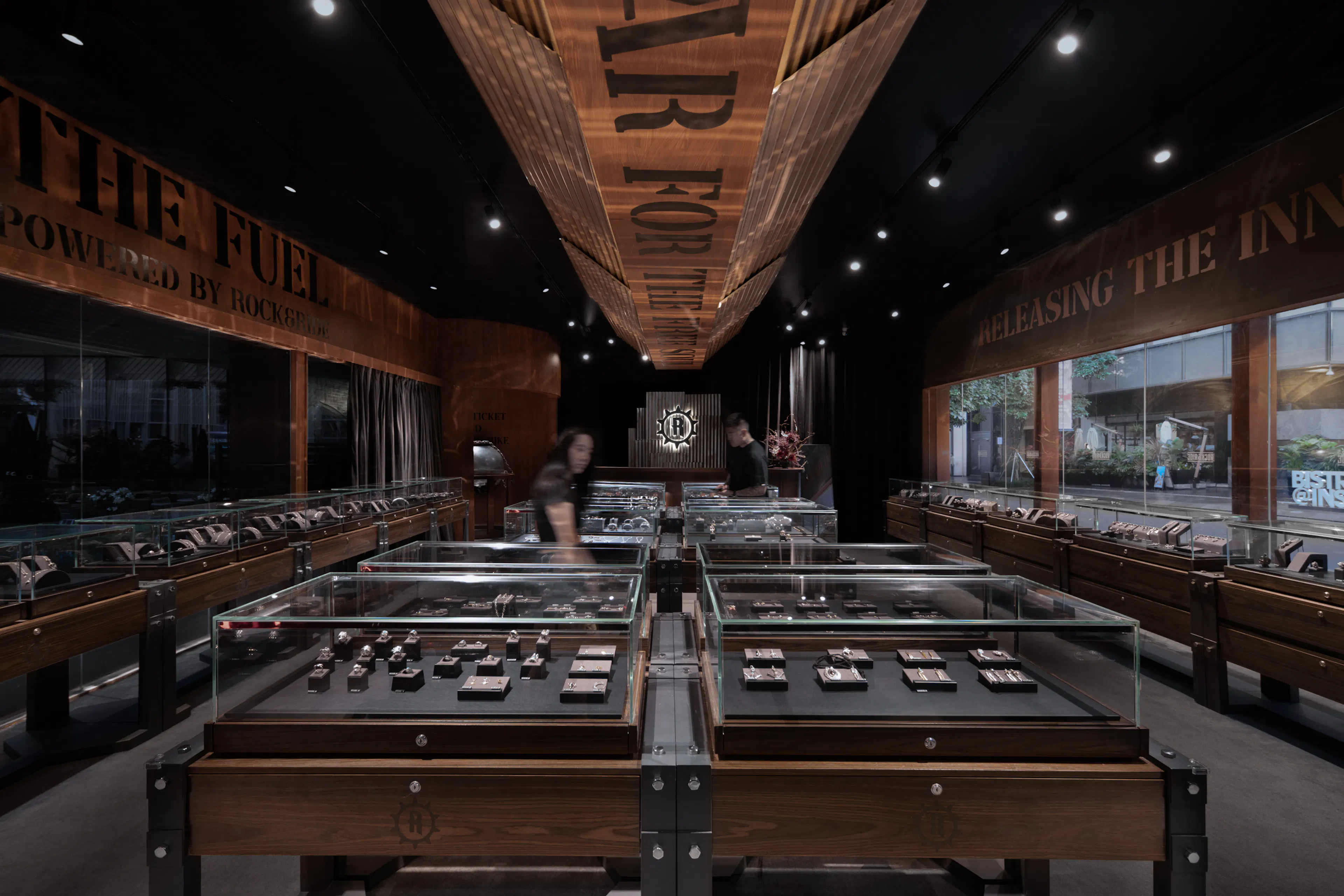 ROCK&RIDE MIXC POPUP STORE — 9