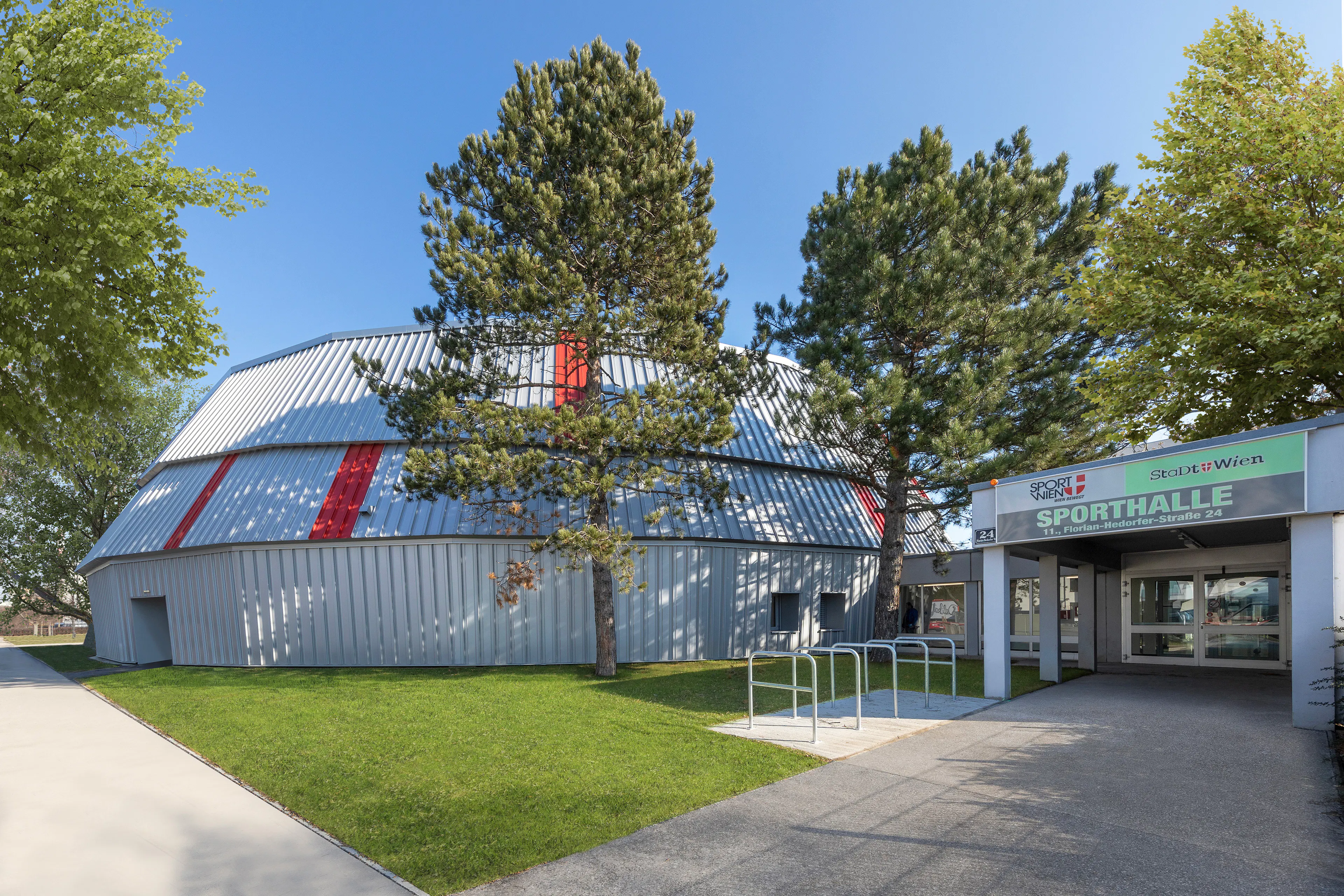 Raiffeisen Arena Linz — 19