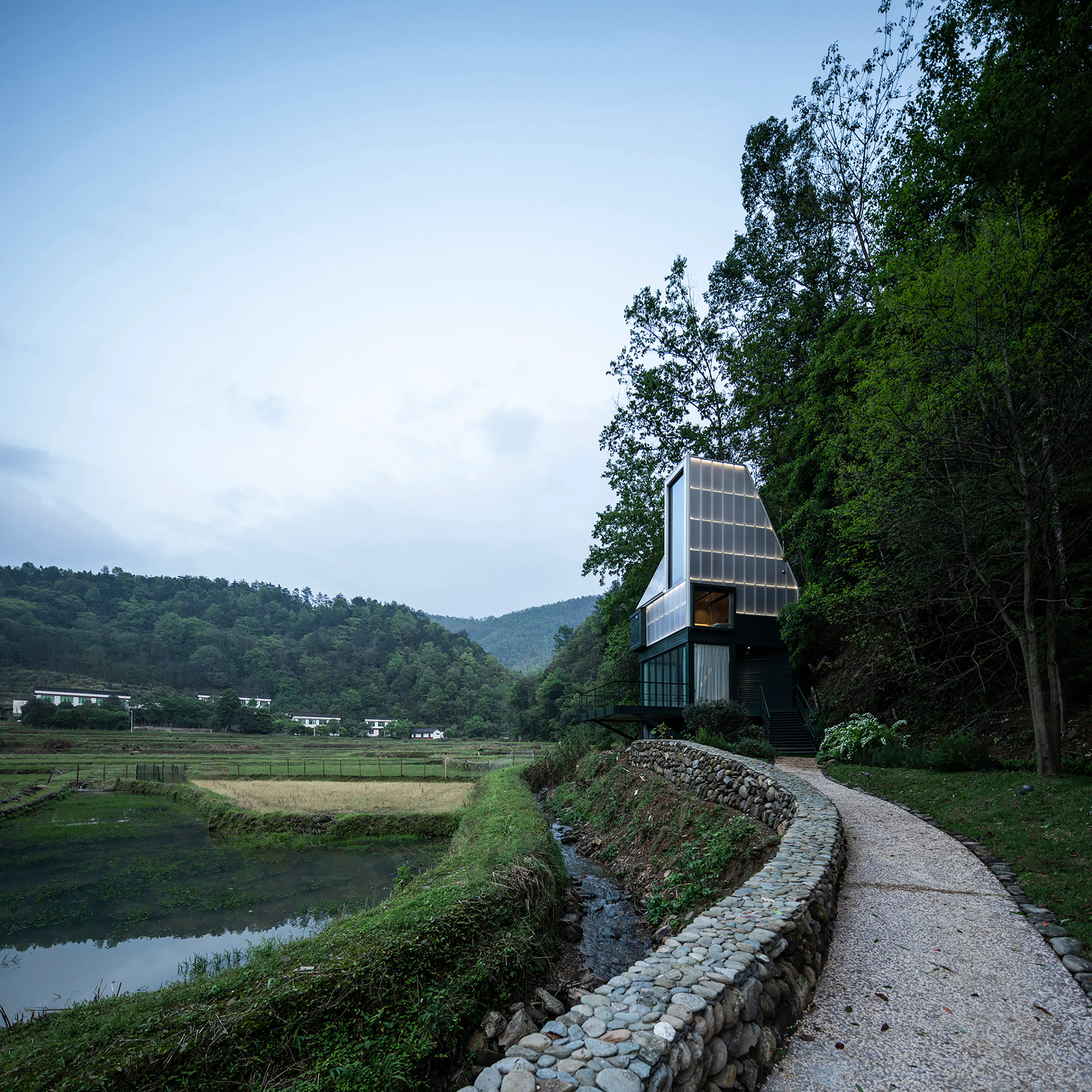 Spark Lodges at YDD Resort — 8