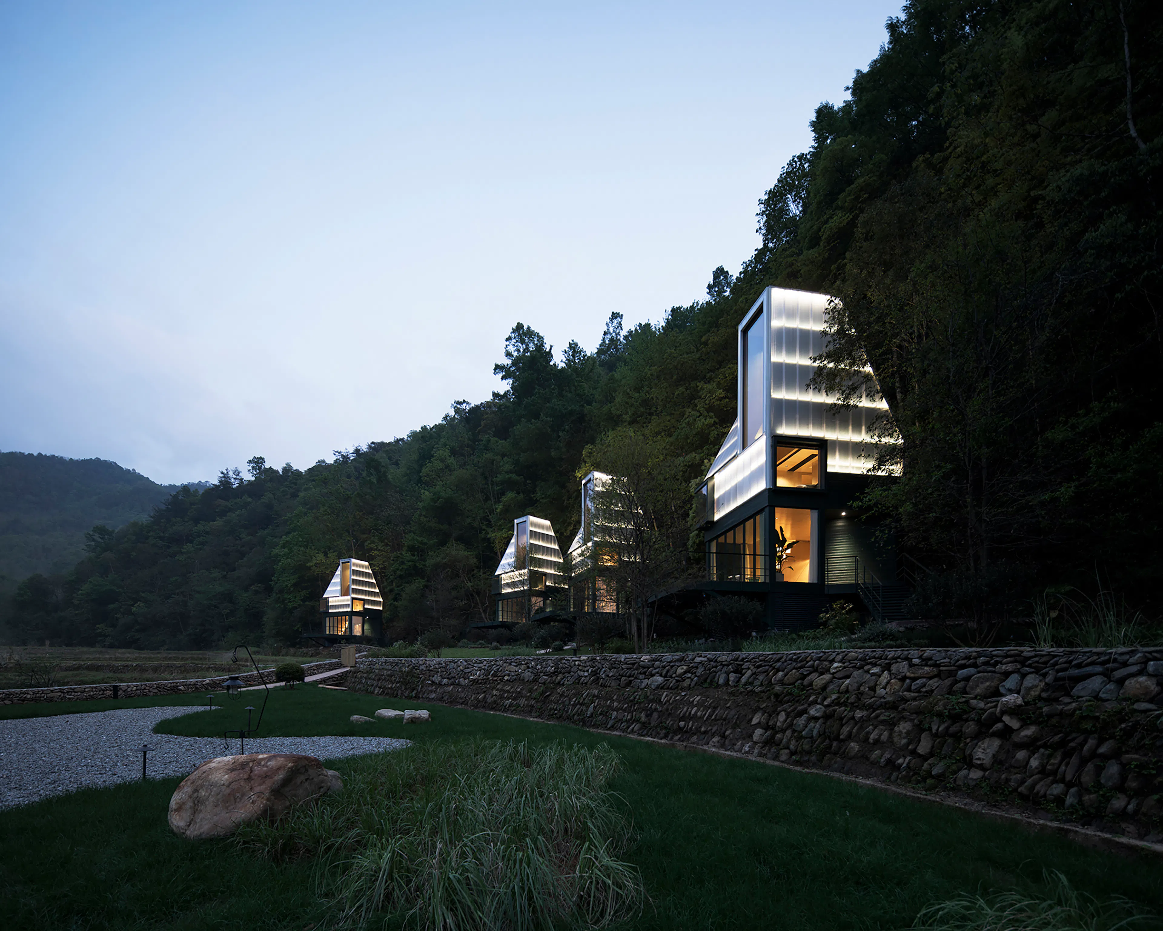 Spark Lodges at YDD Resort — 9