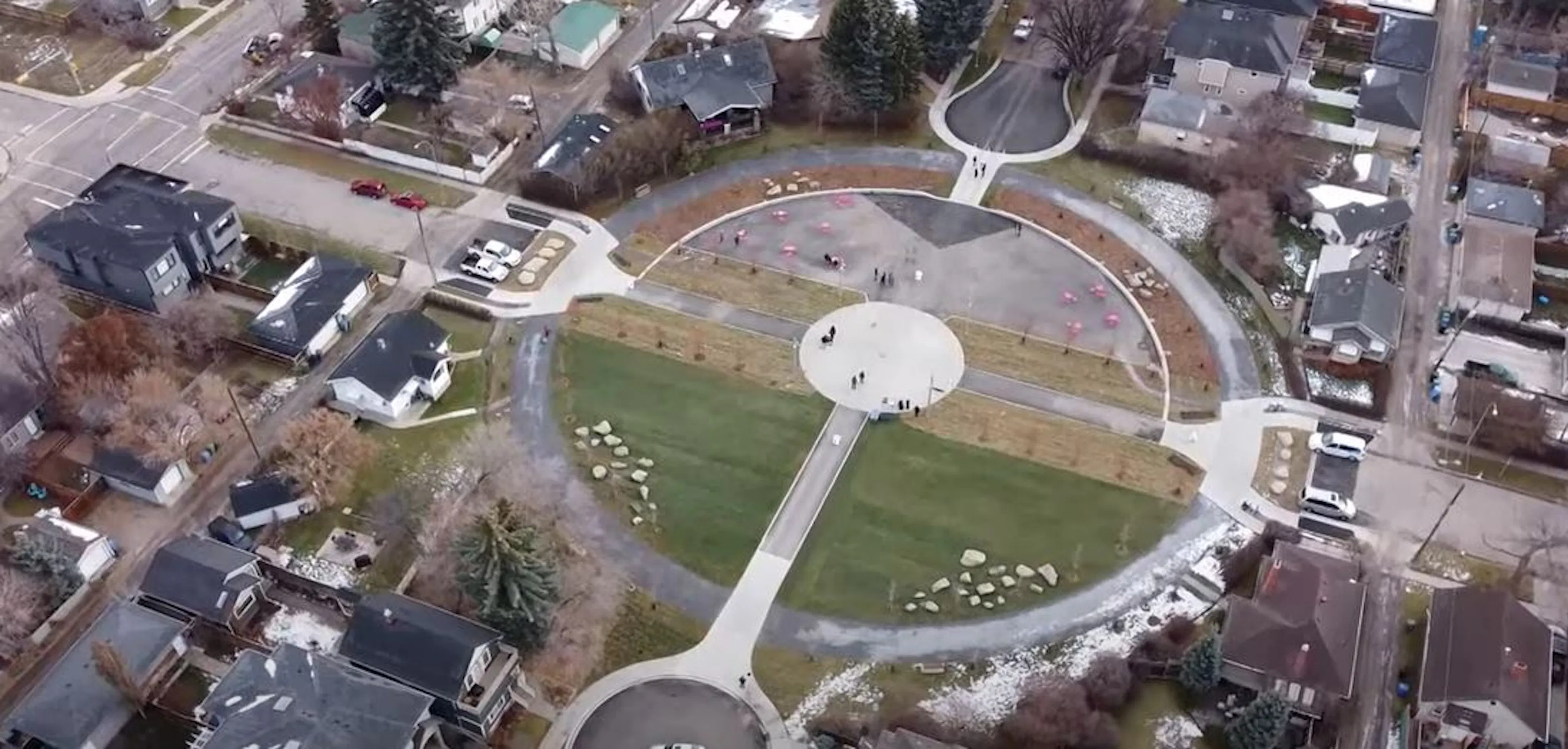 Balmoral Circus — 4