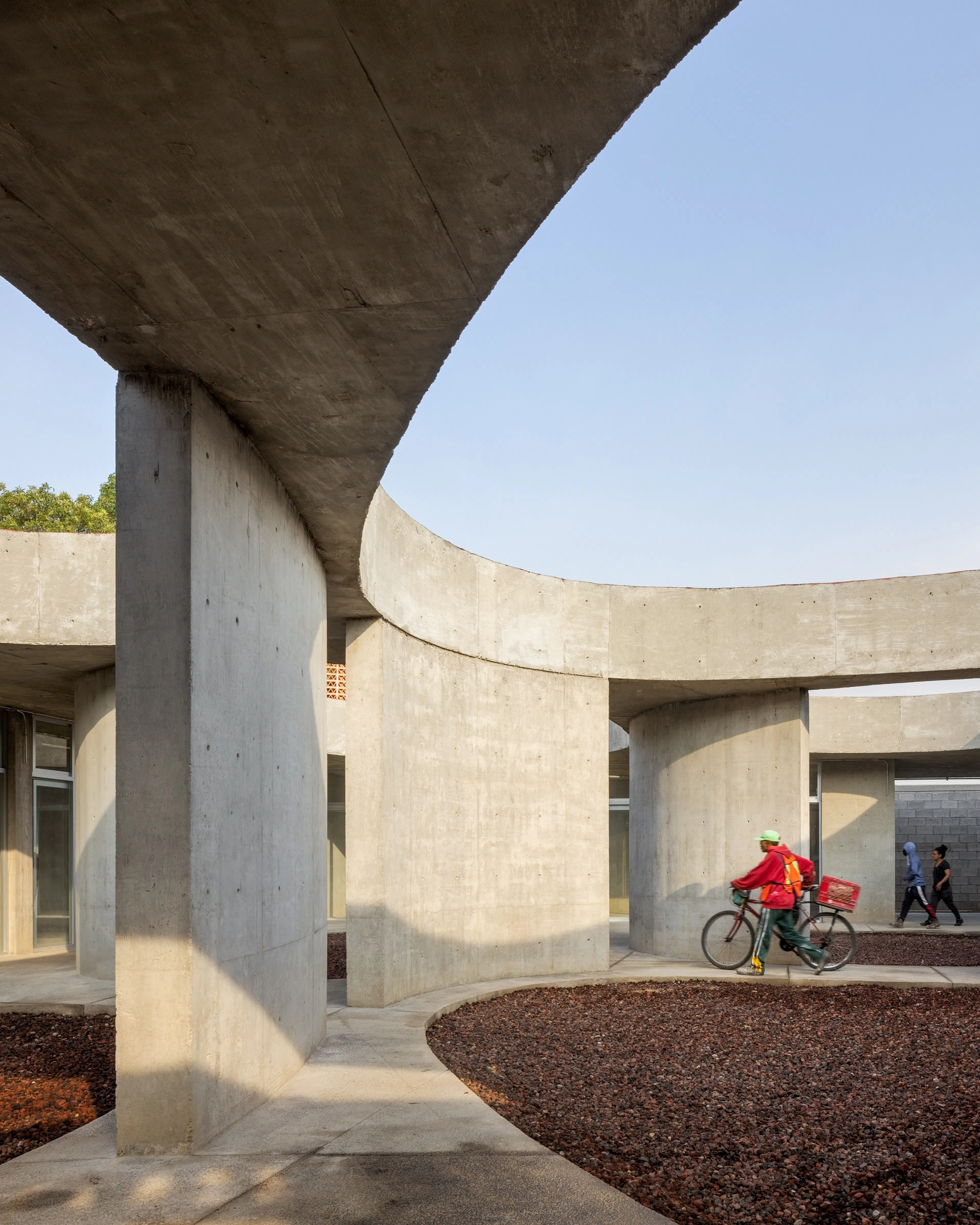 PILARES IZTAPALAPA — 3