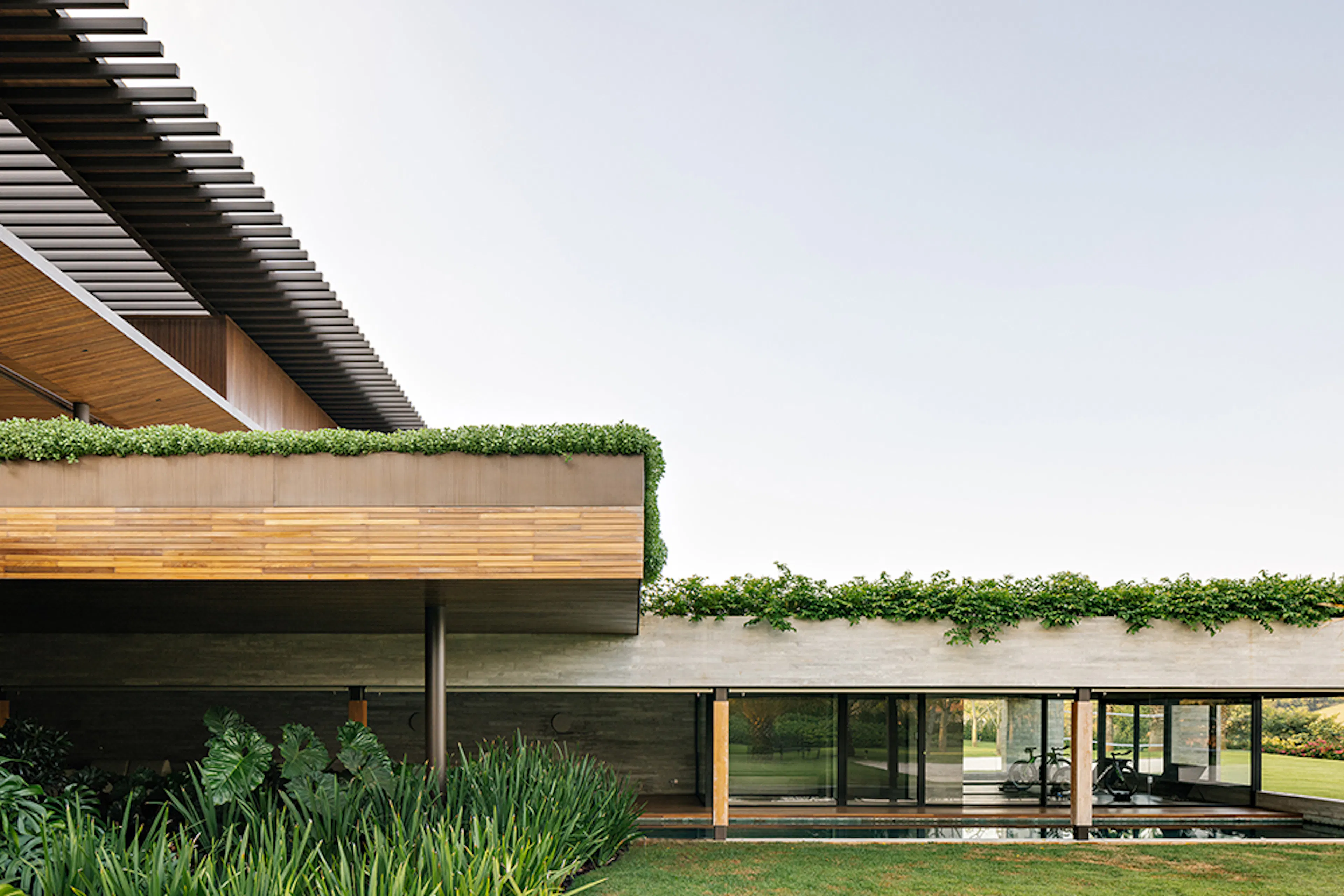 Valencia House — 9