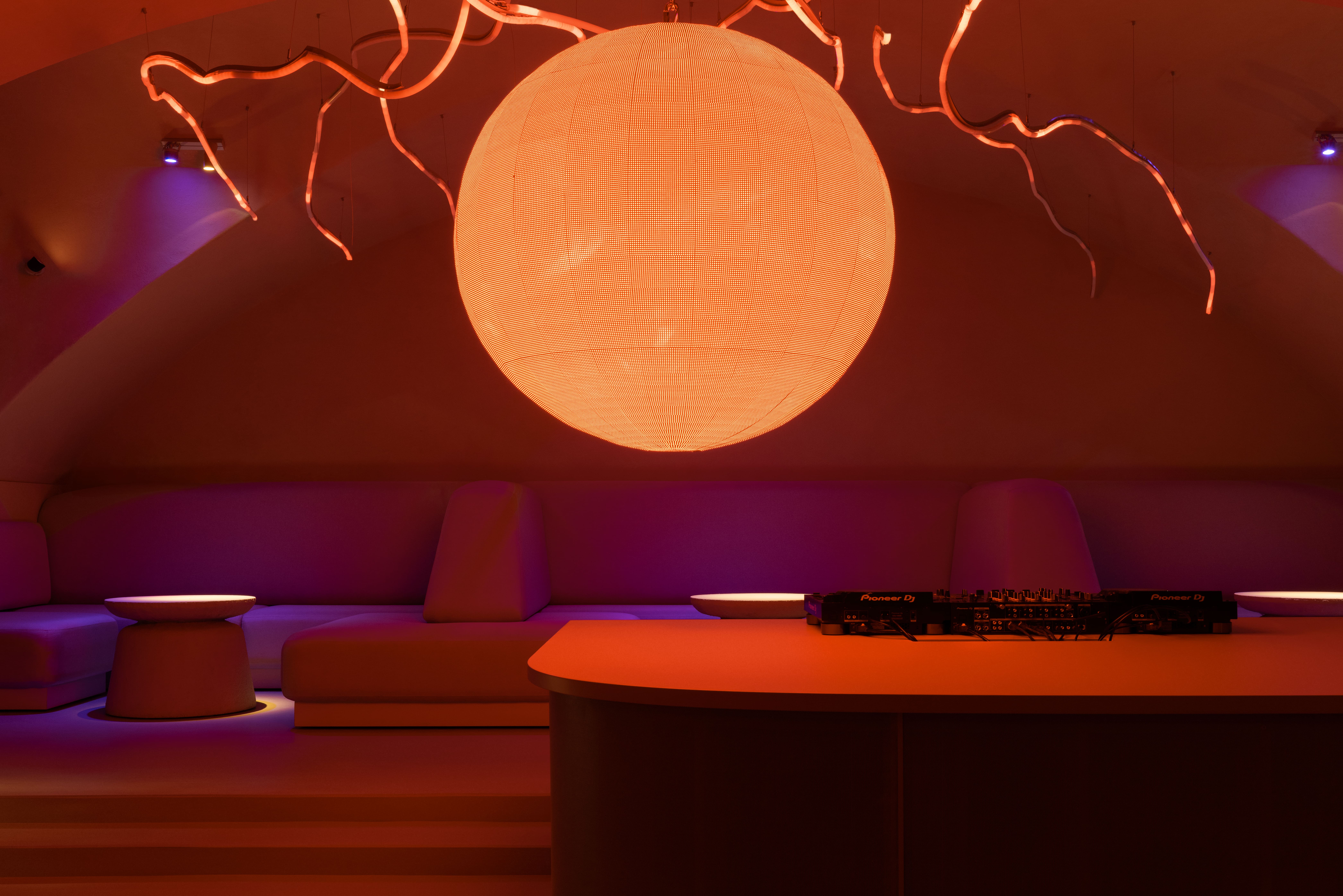 Idea 3966949: DEPARTMENT 57 bar & club by DA bureau in Saint Petersburg ...