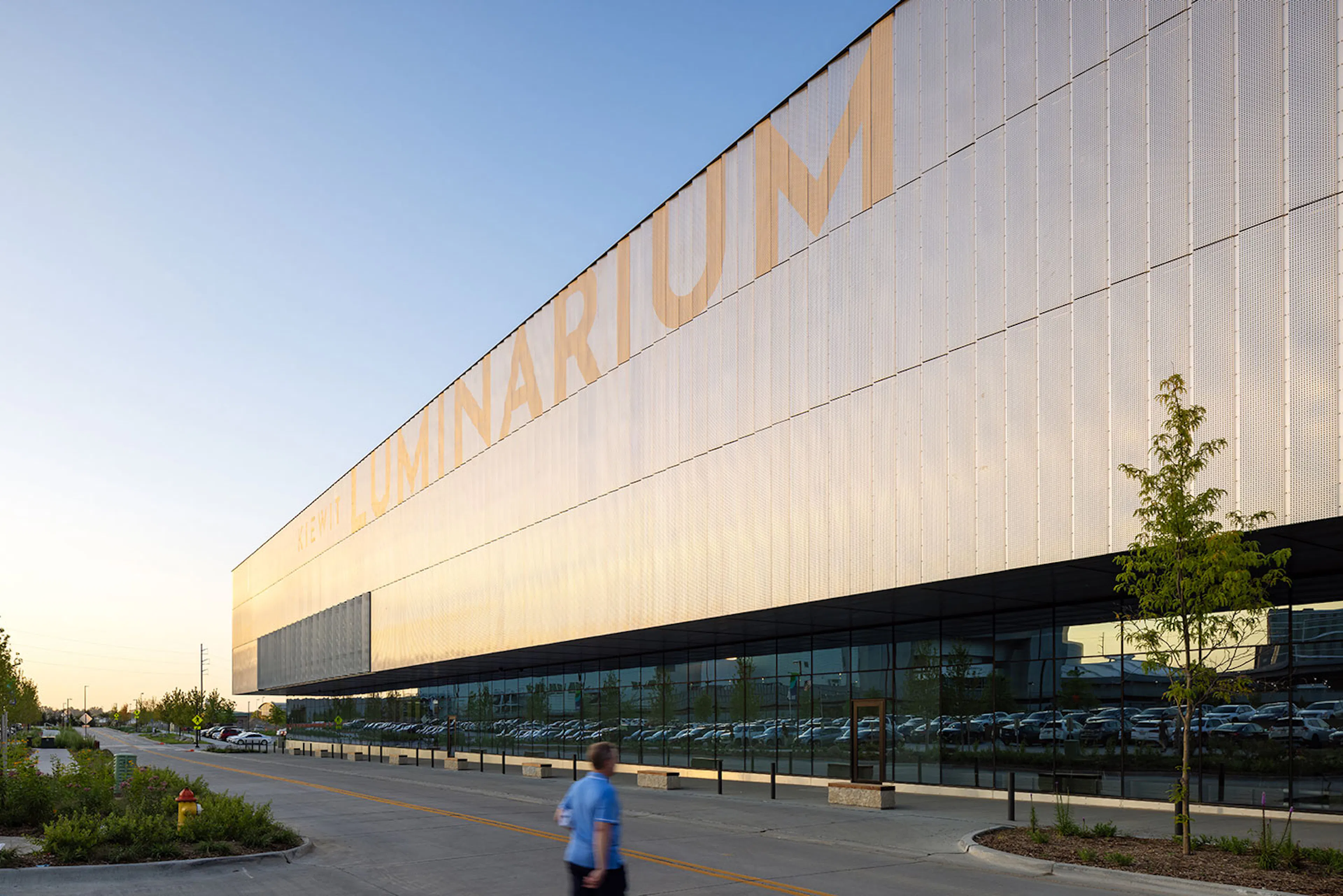 Kiewit Luminarium — 15