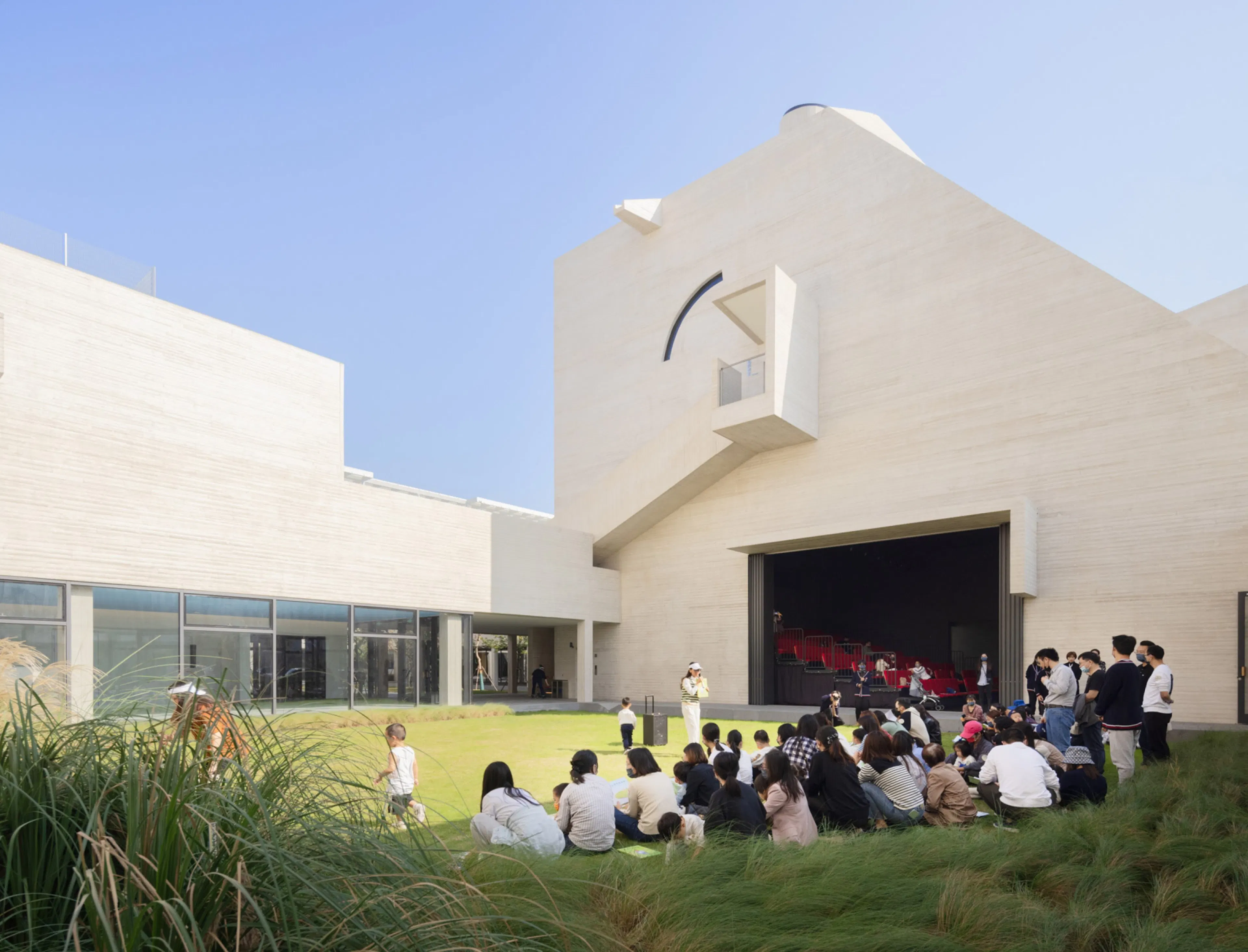 Suzhou Mountain Kingston Bilingual School — 8