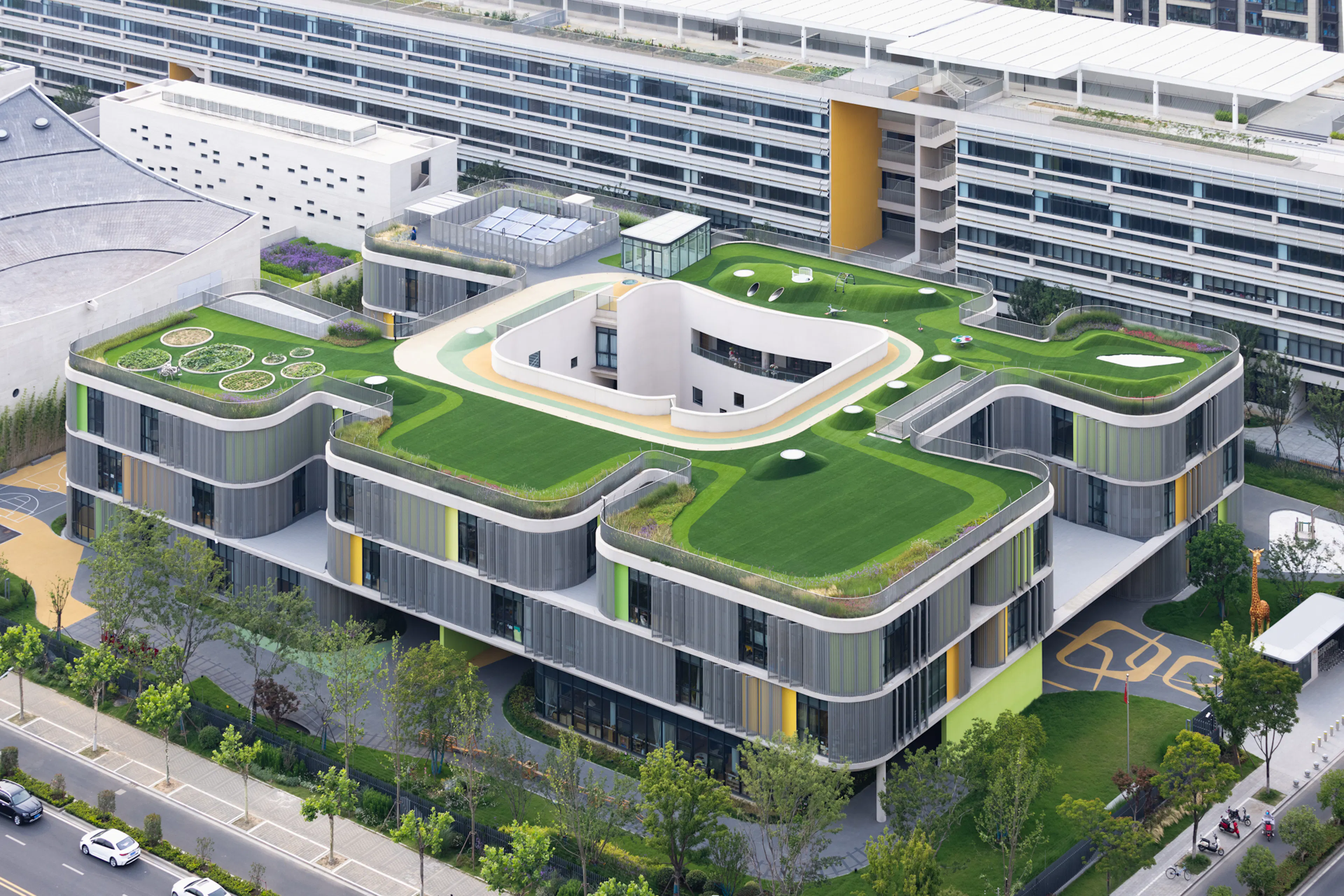 Suzhou Mountain Kingston Bilingual School — 13