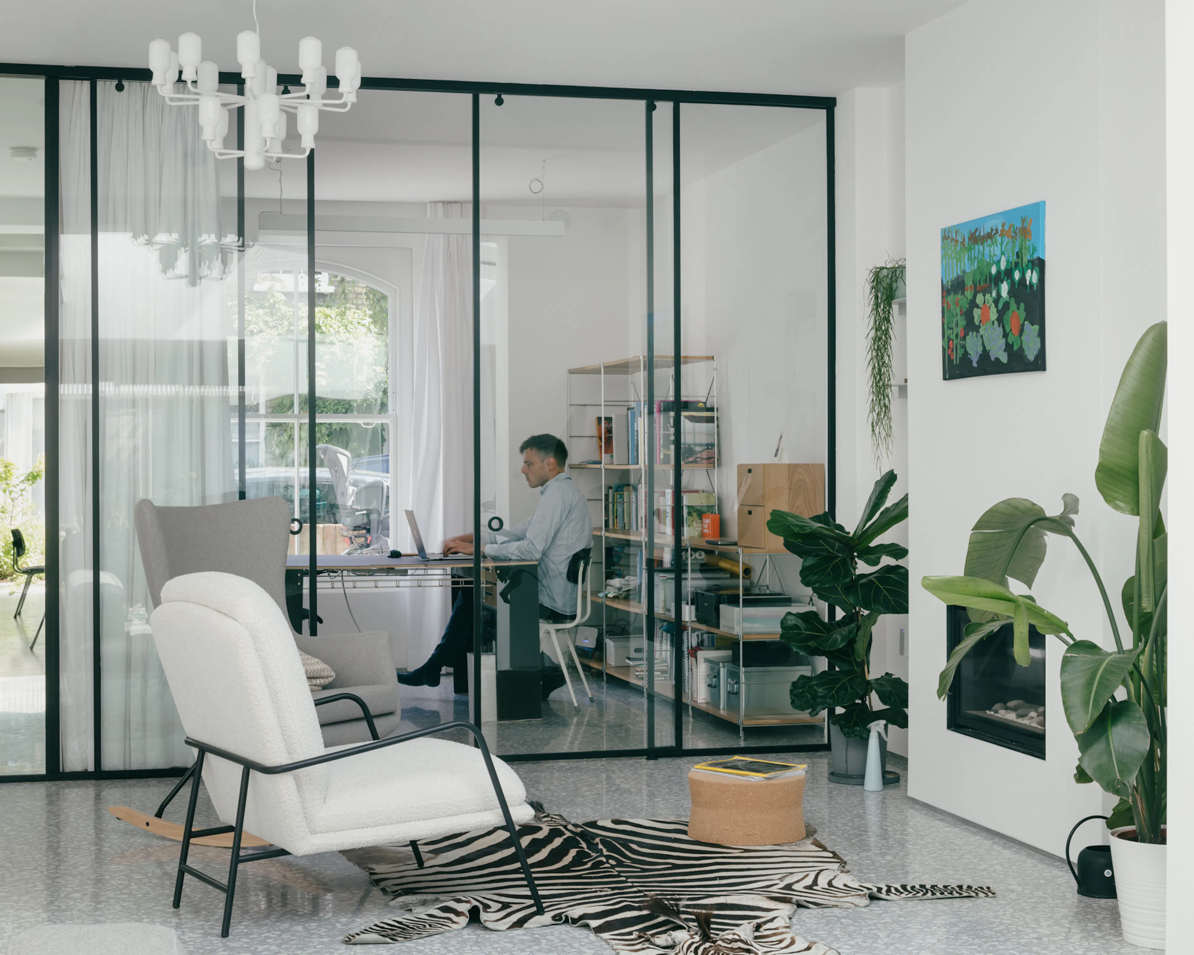 White Patio House — 17