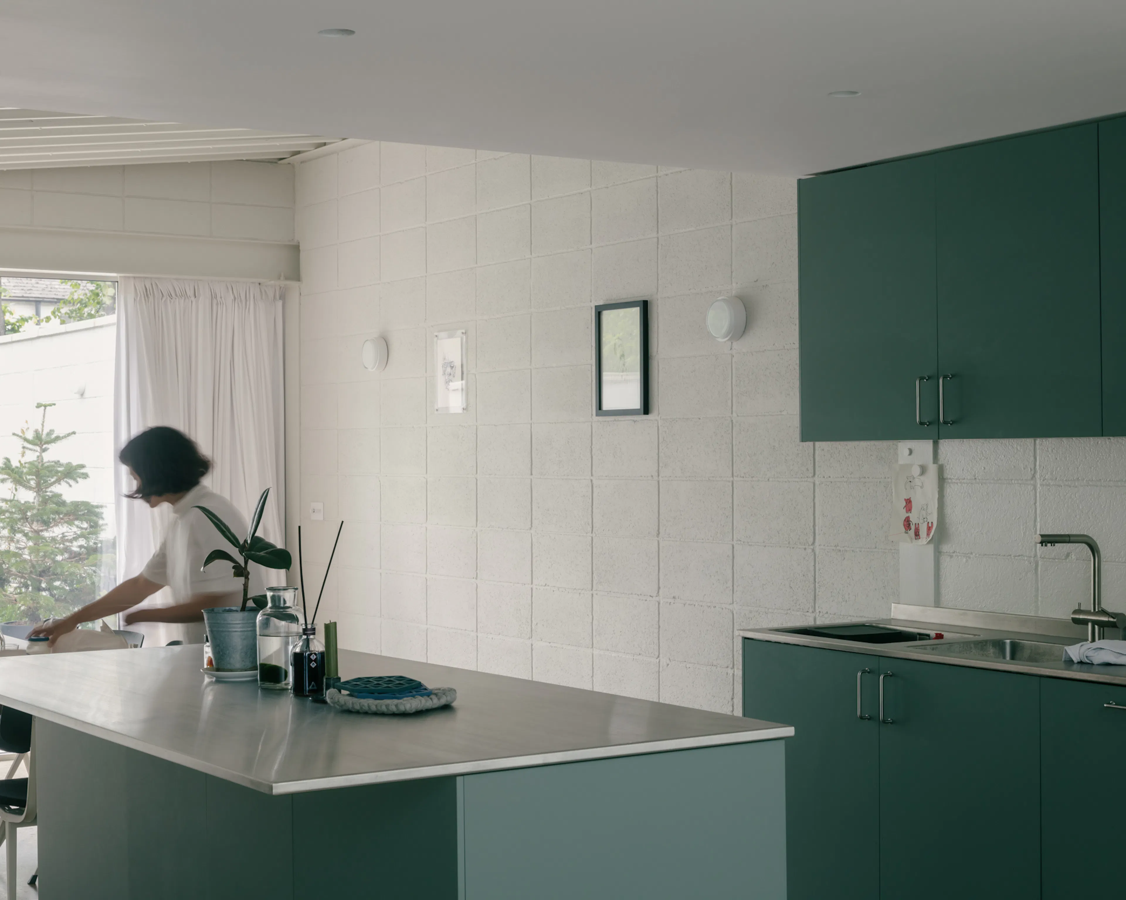 White Patio House — 43