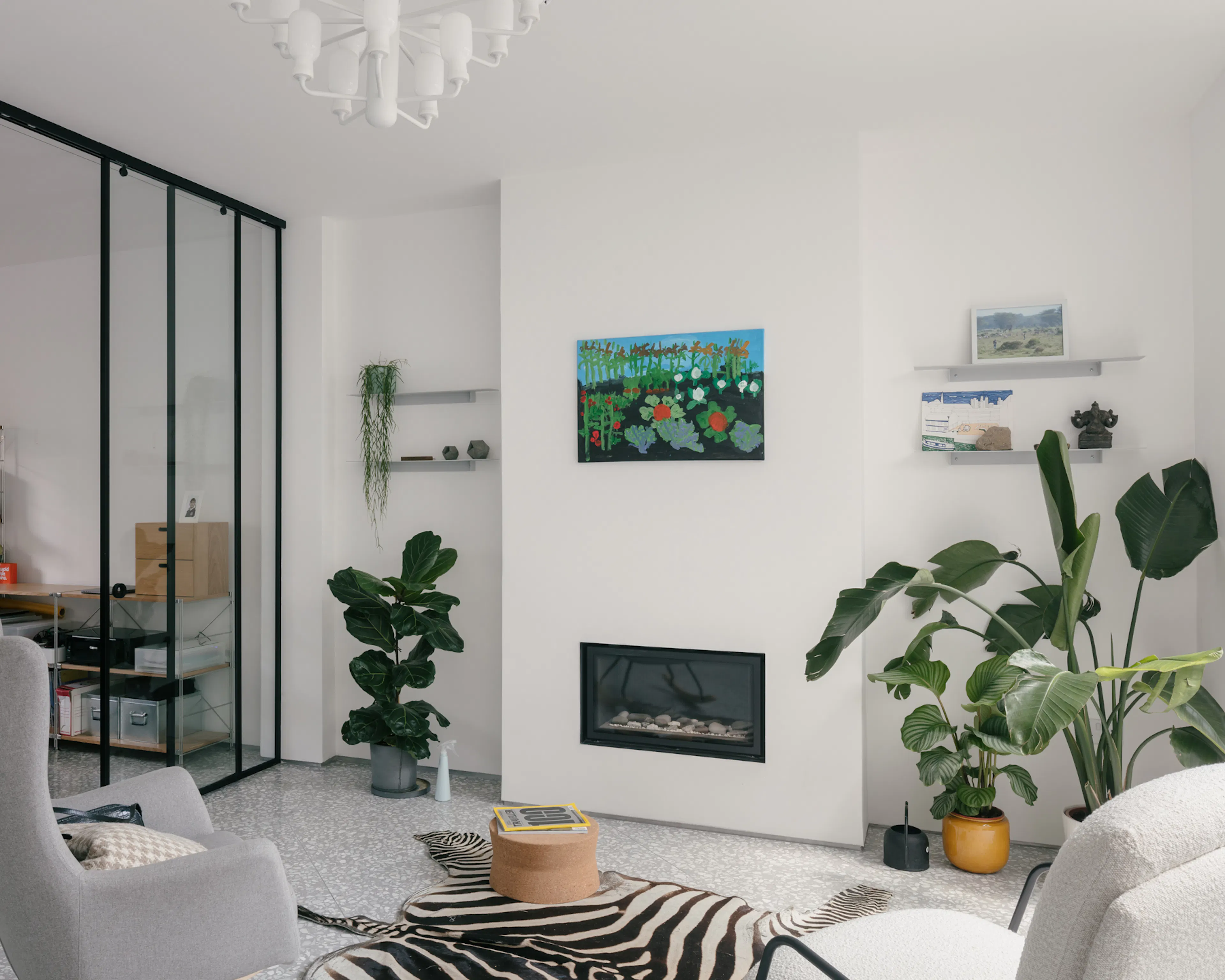 White Patio House — 46