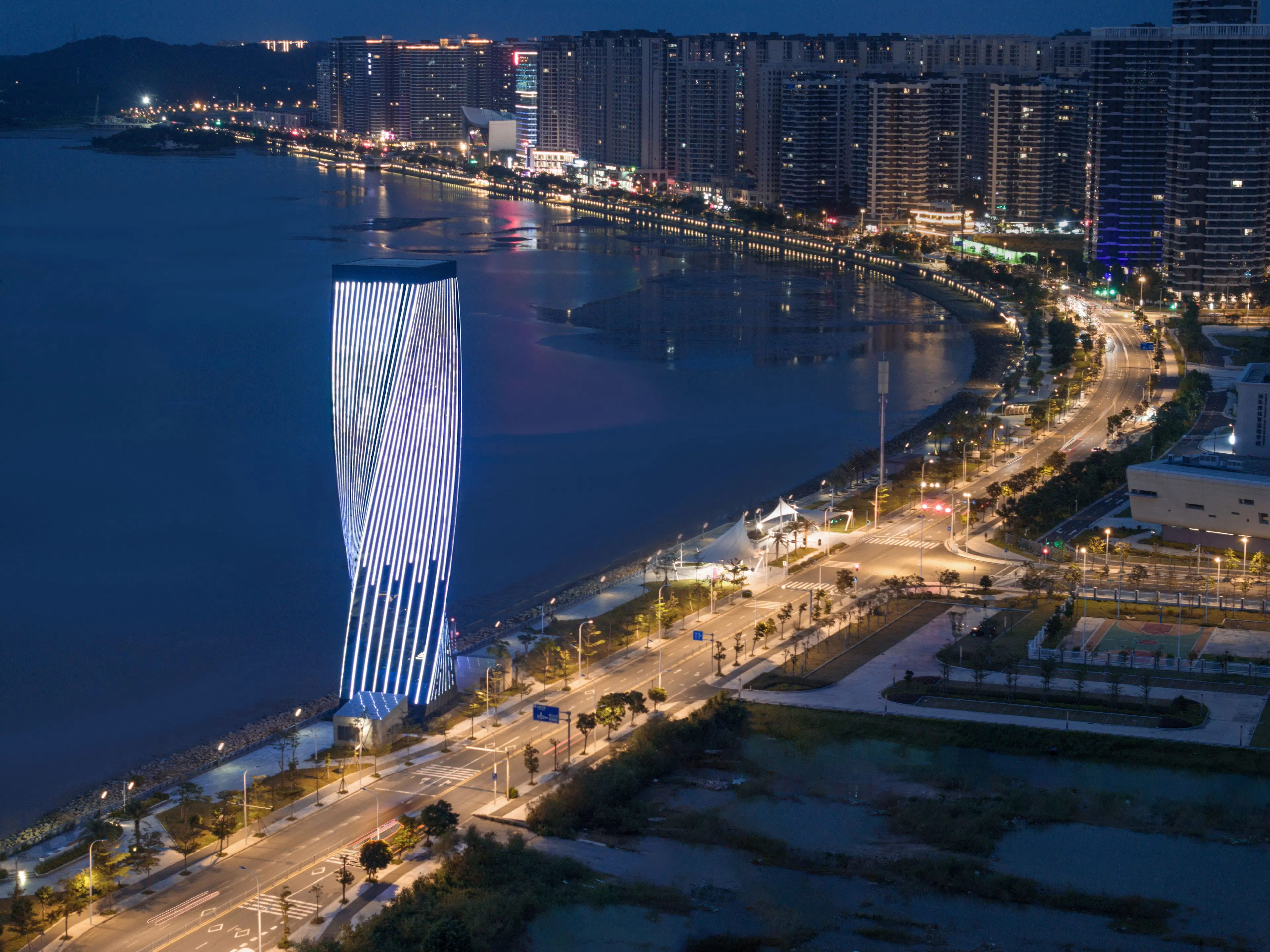 Ventilation Towers of Shantou Suai Bay Tunnel — 7
