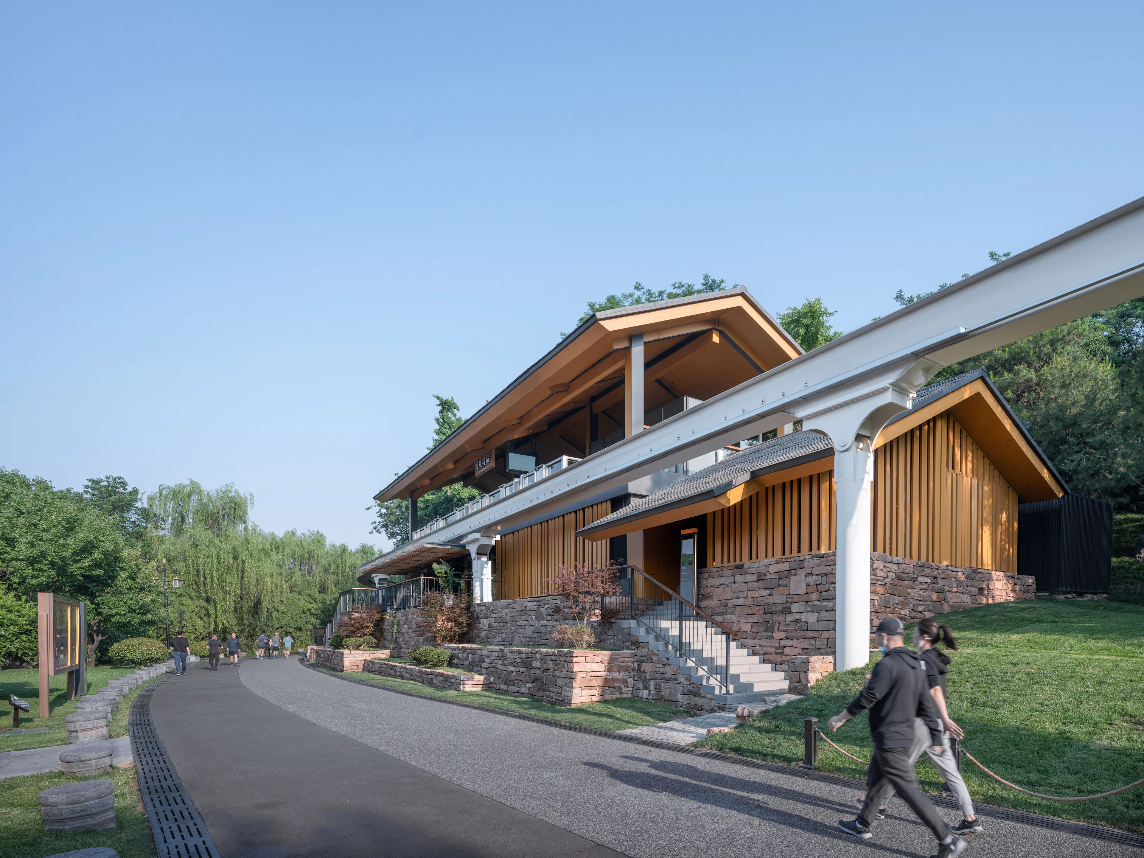 Qujiang Tourism Light Rail Station Renovation and Upgrading — 8