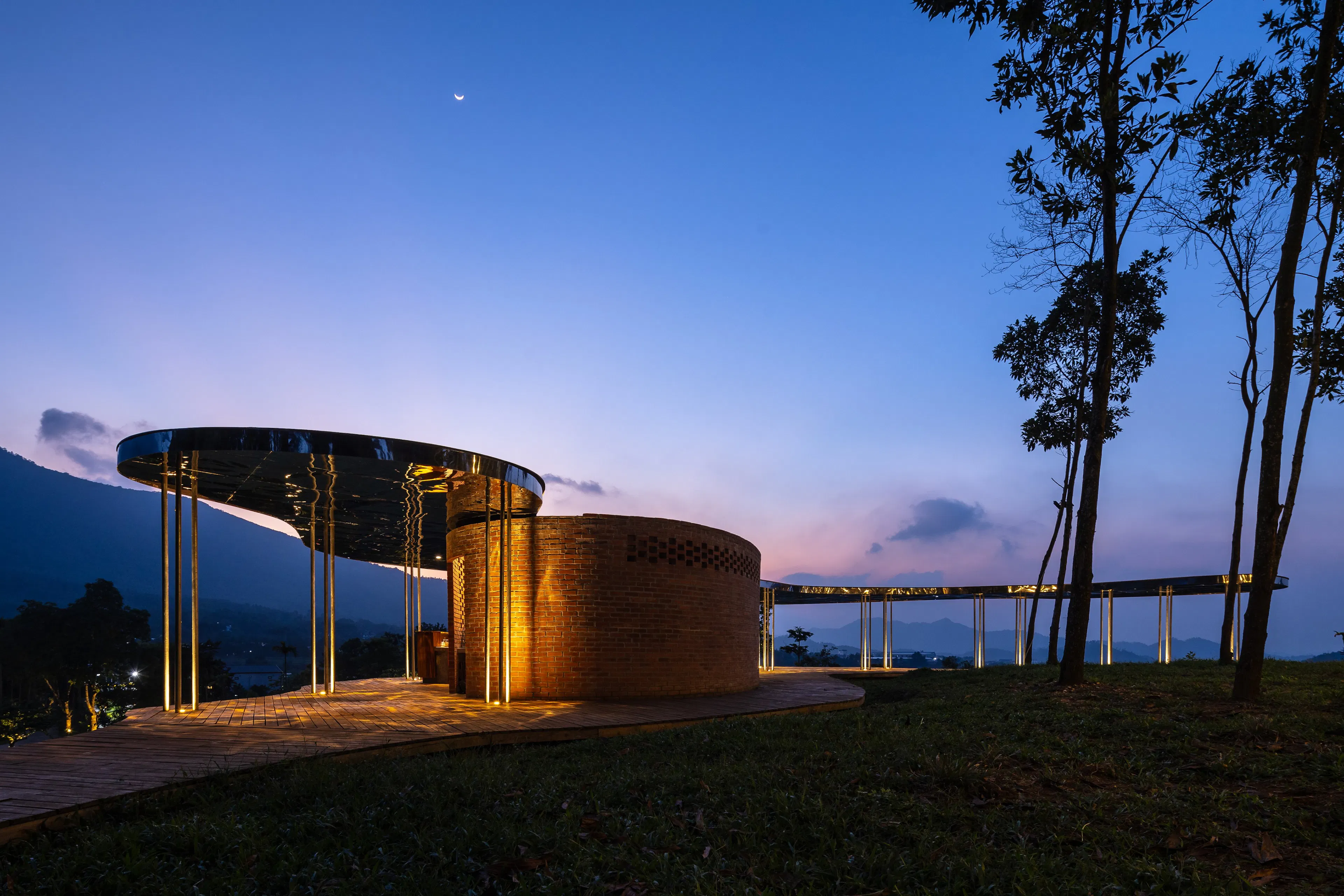 Quin Pavilion — 27