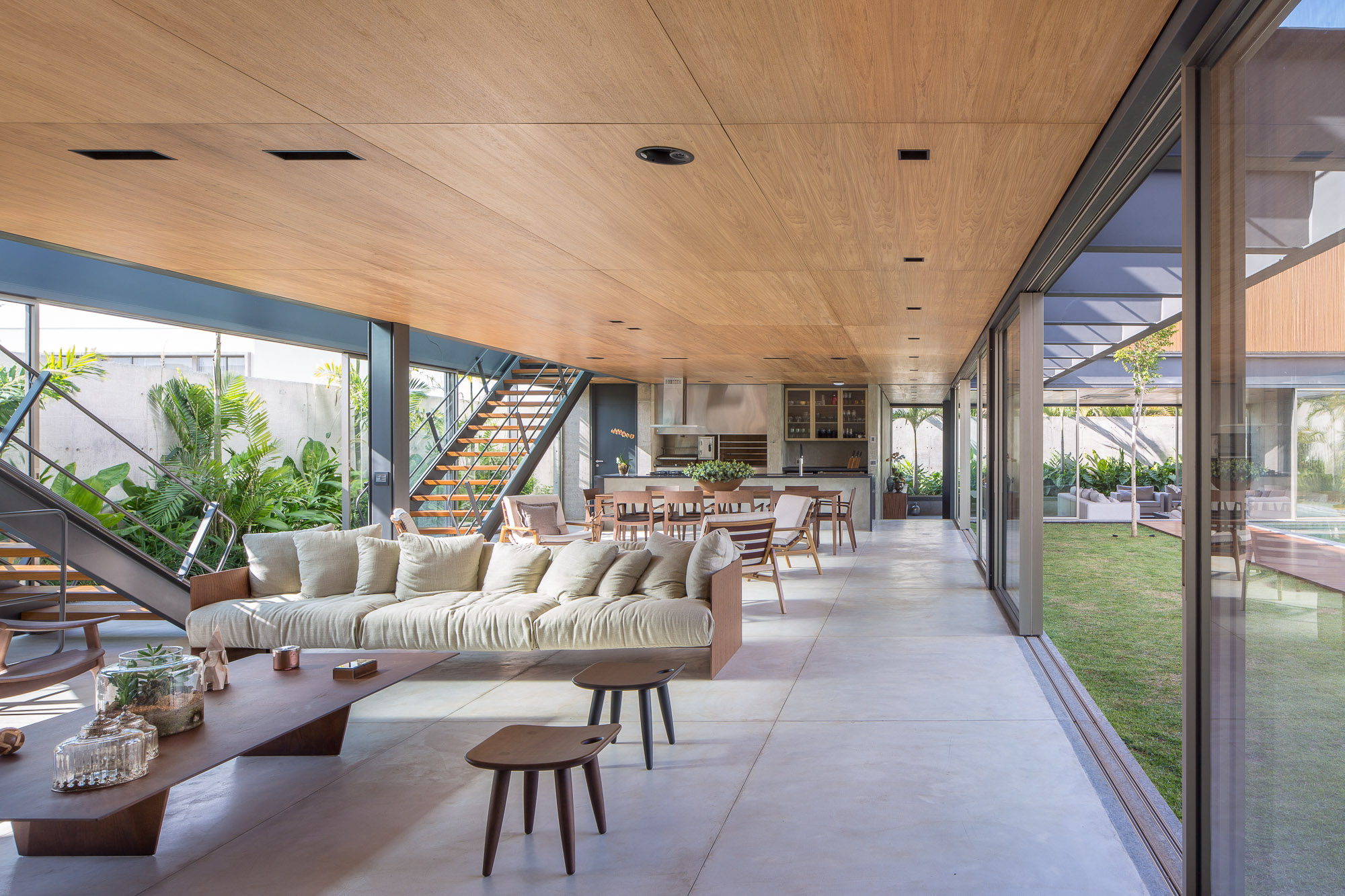 Ribas House by Estúdio MRGB - Architizer