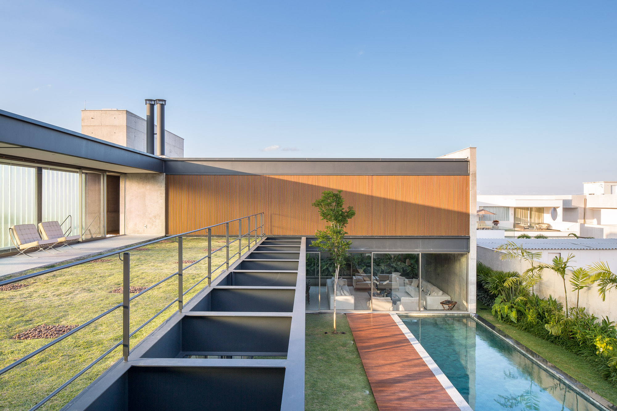Ribas House by Estúdio MRGB - Architizer