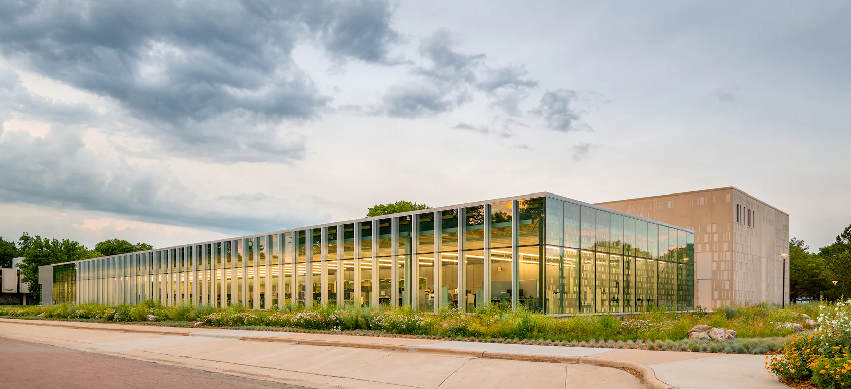 DSU Cyber Lab by JLG Architects - Architizer
