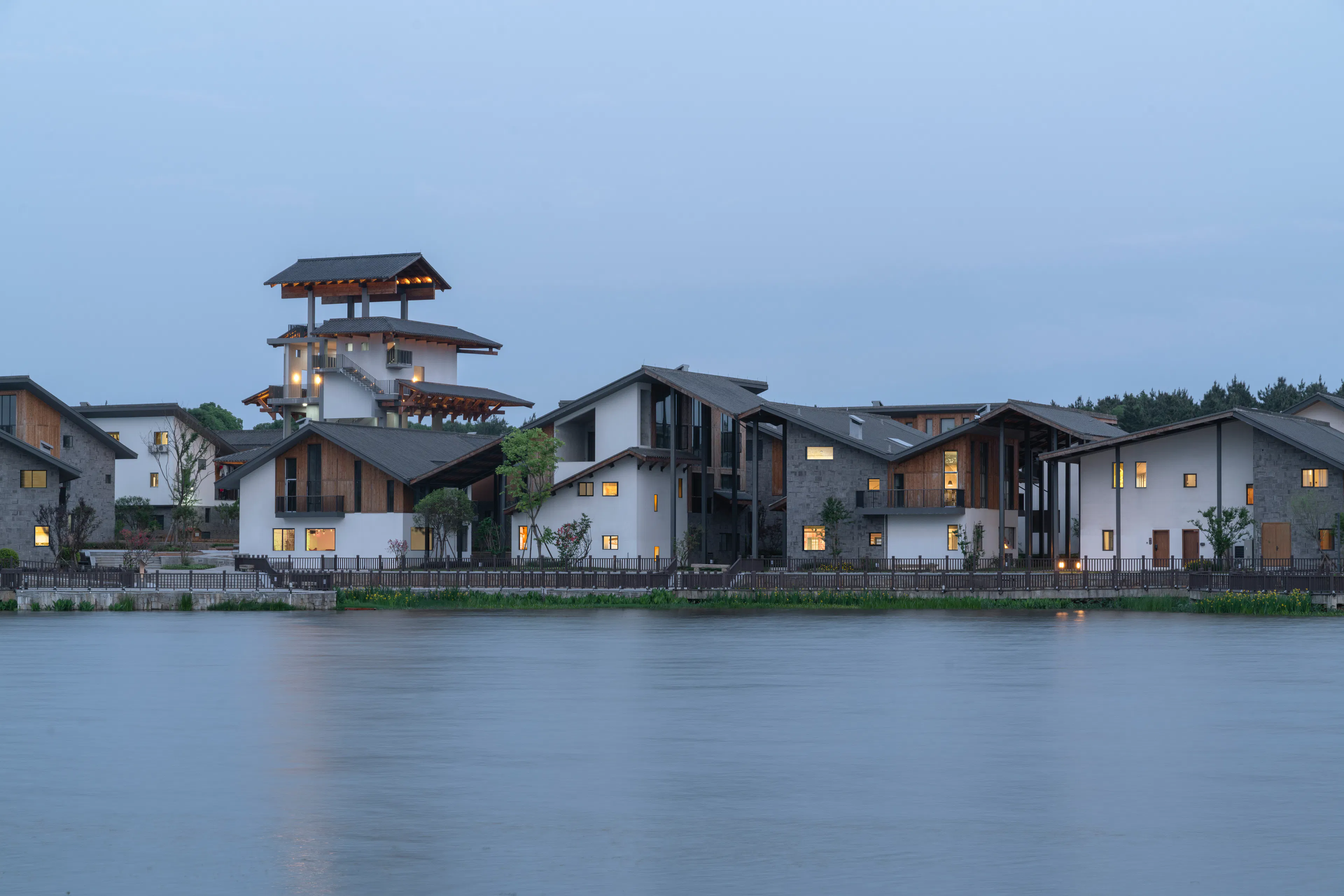 "Duan Wu Community" Villager Relocation Project, Miluo