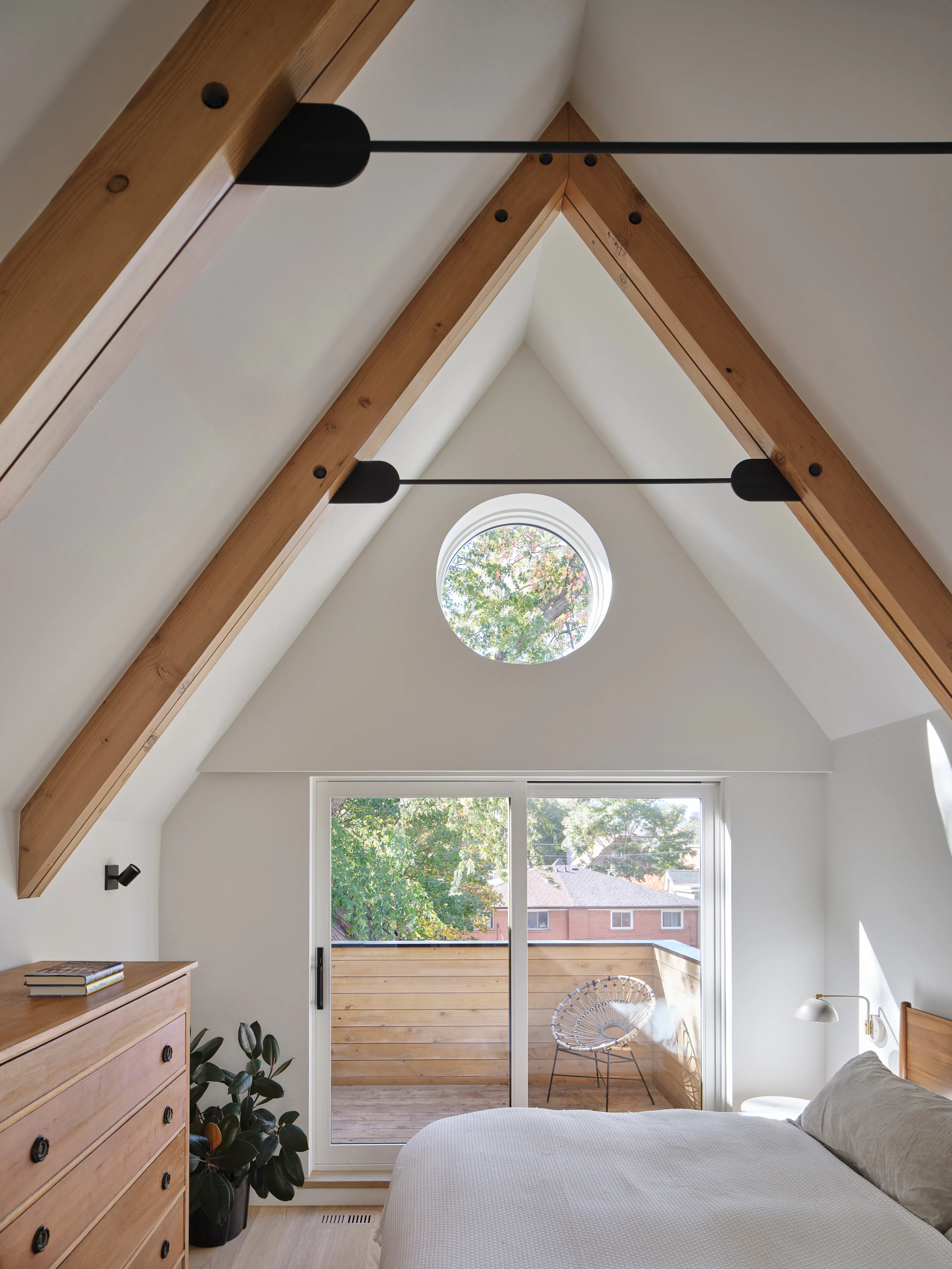 House Caroline — 21