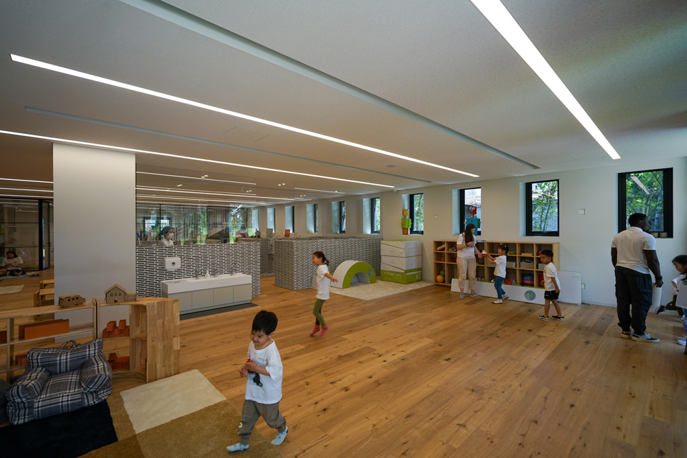  IBG "H" Kindergarten by HIBINOSEKKEI+youjinoshiro - Architizer 