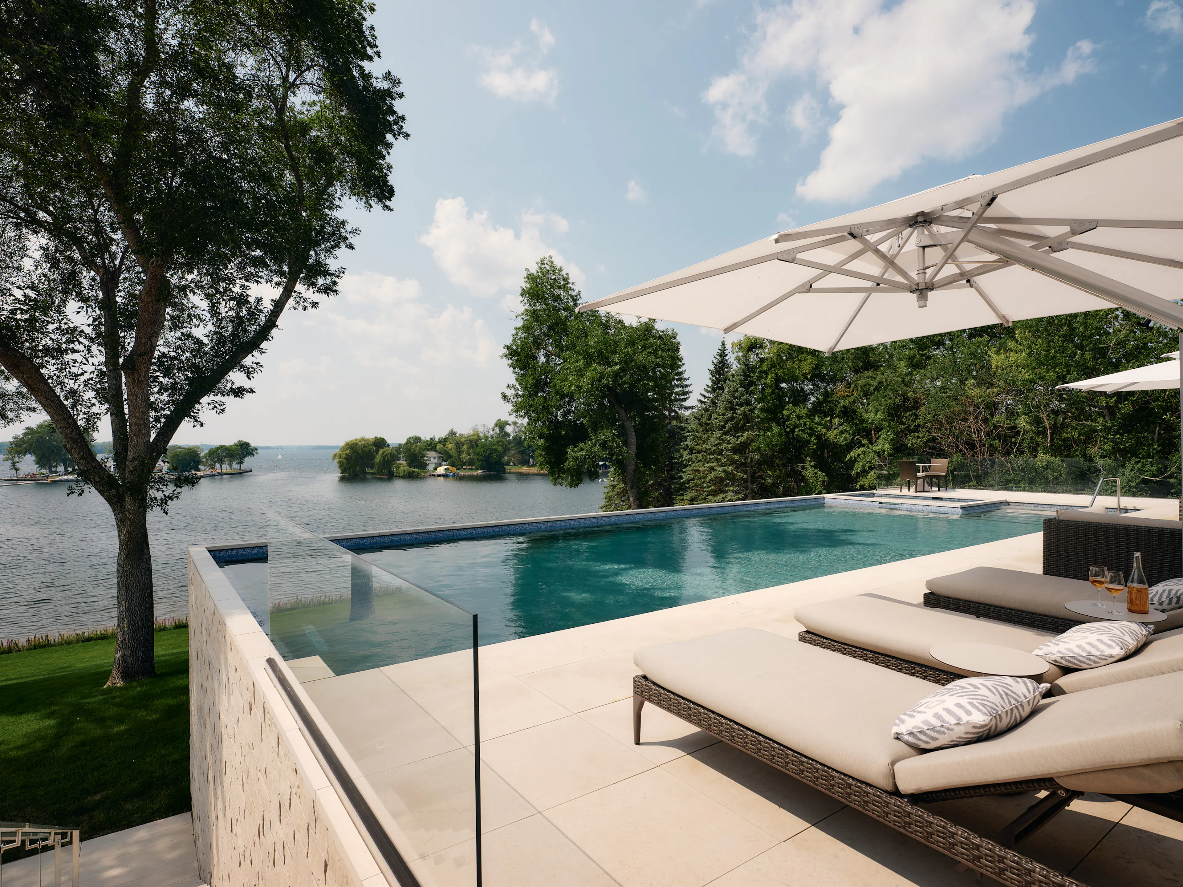 Lakeside Modern — 14