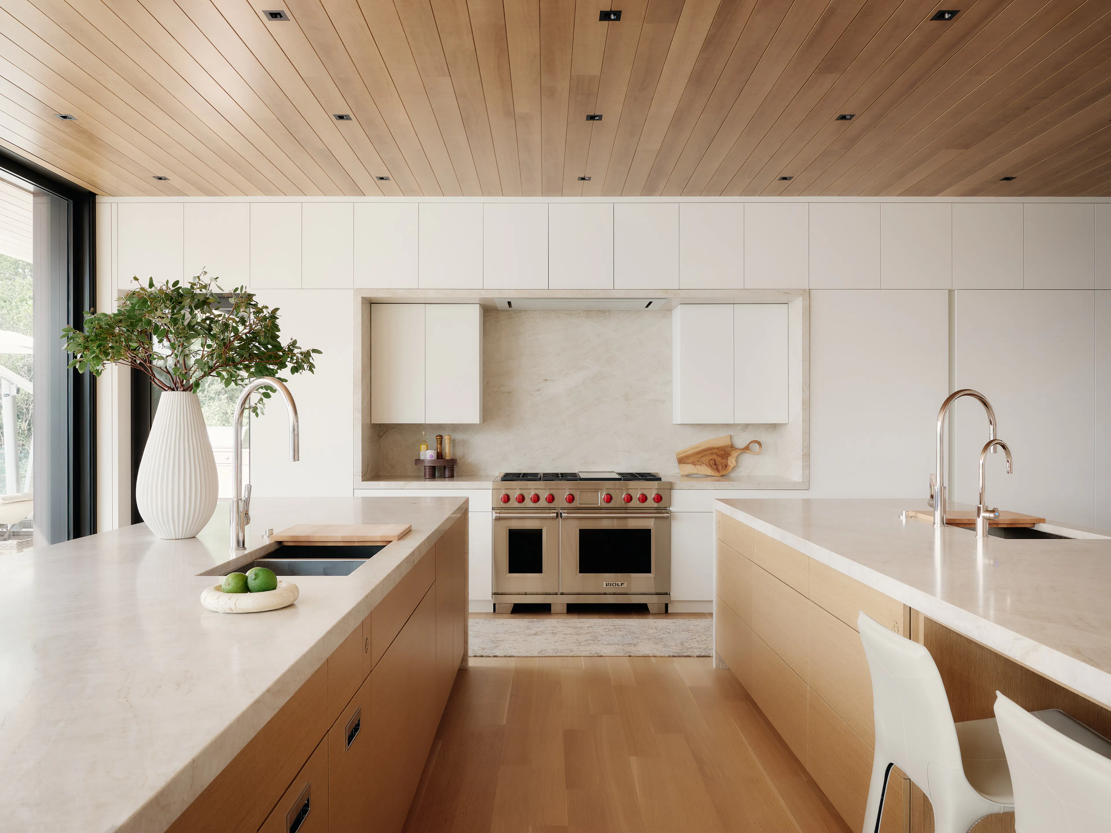 Lakeside Modern — 16