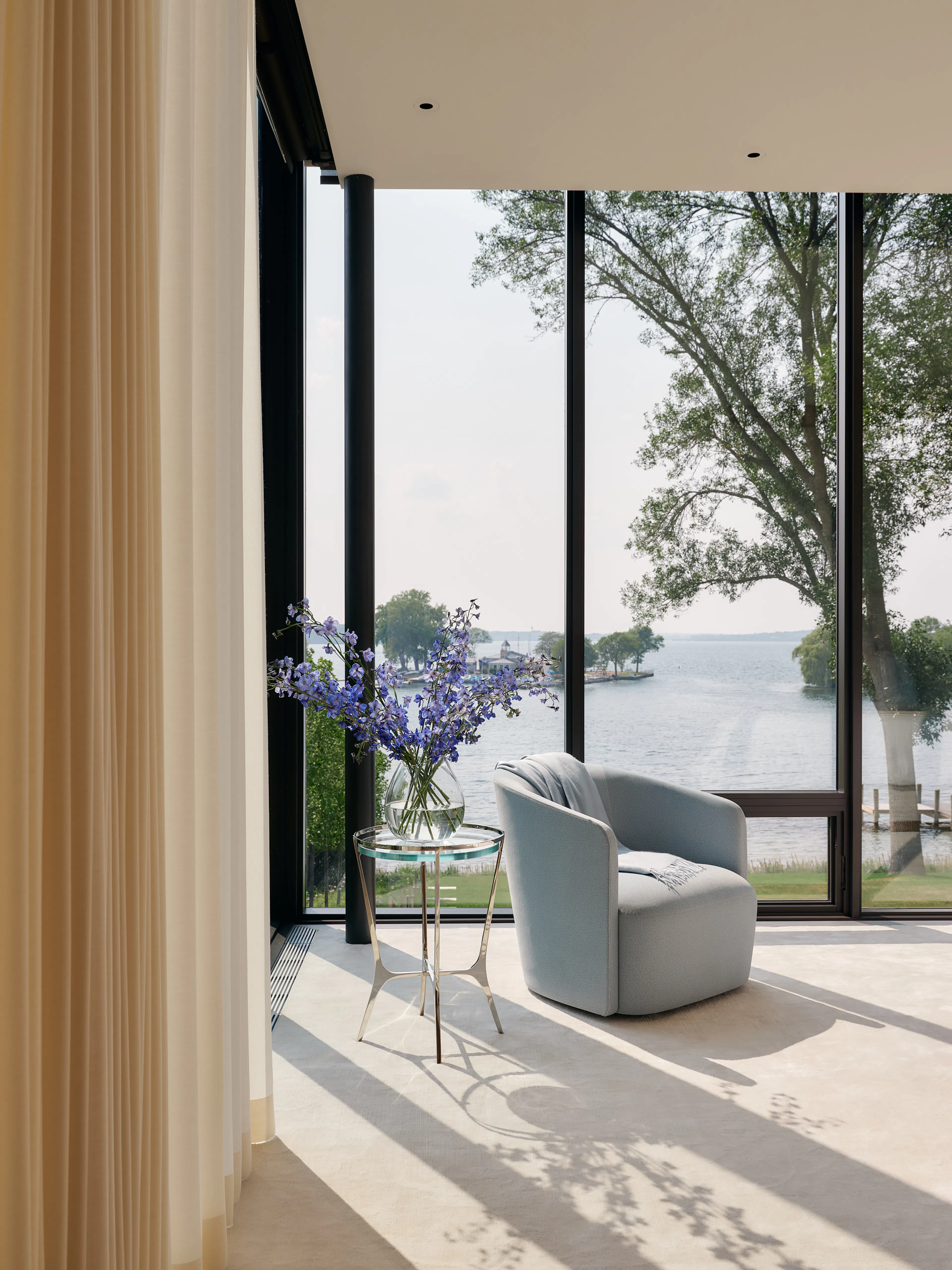 Lakeside Modern — 20