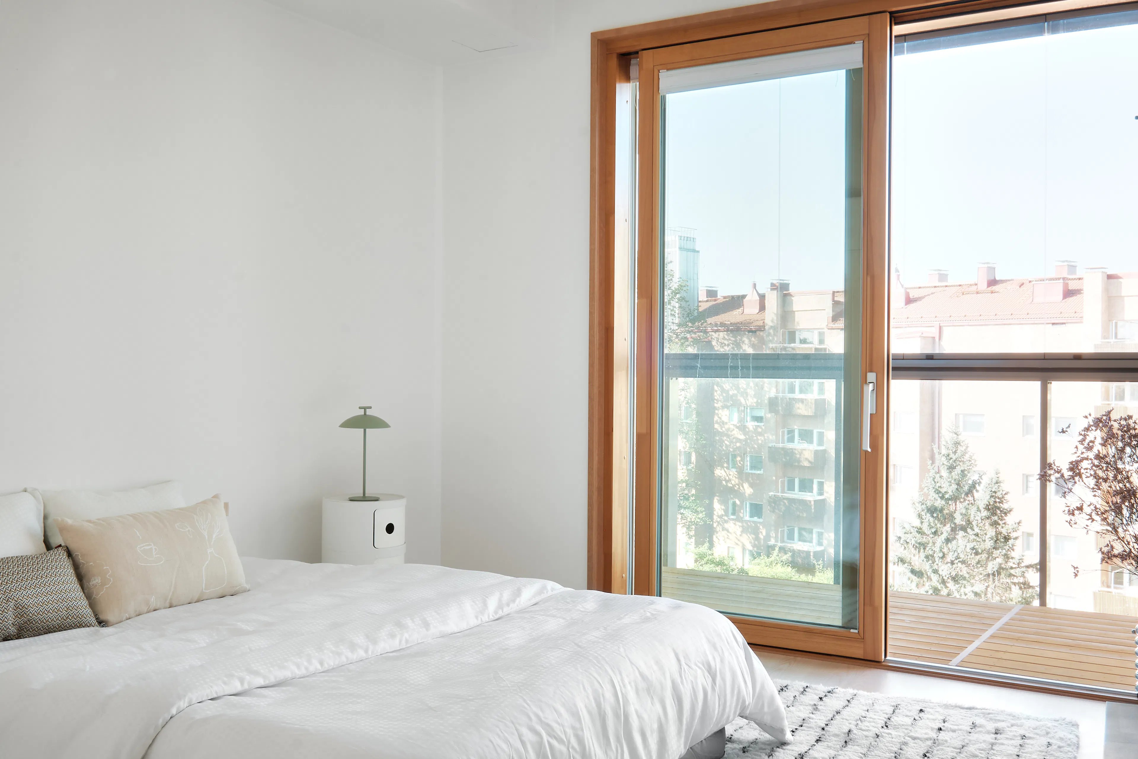 Meander Housing — 10