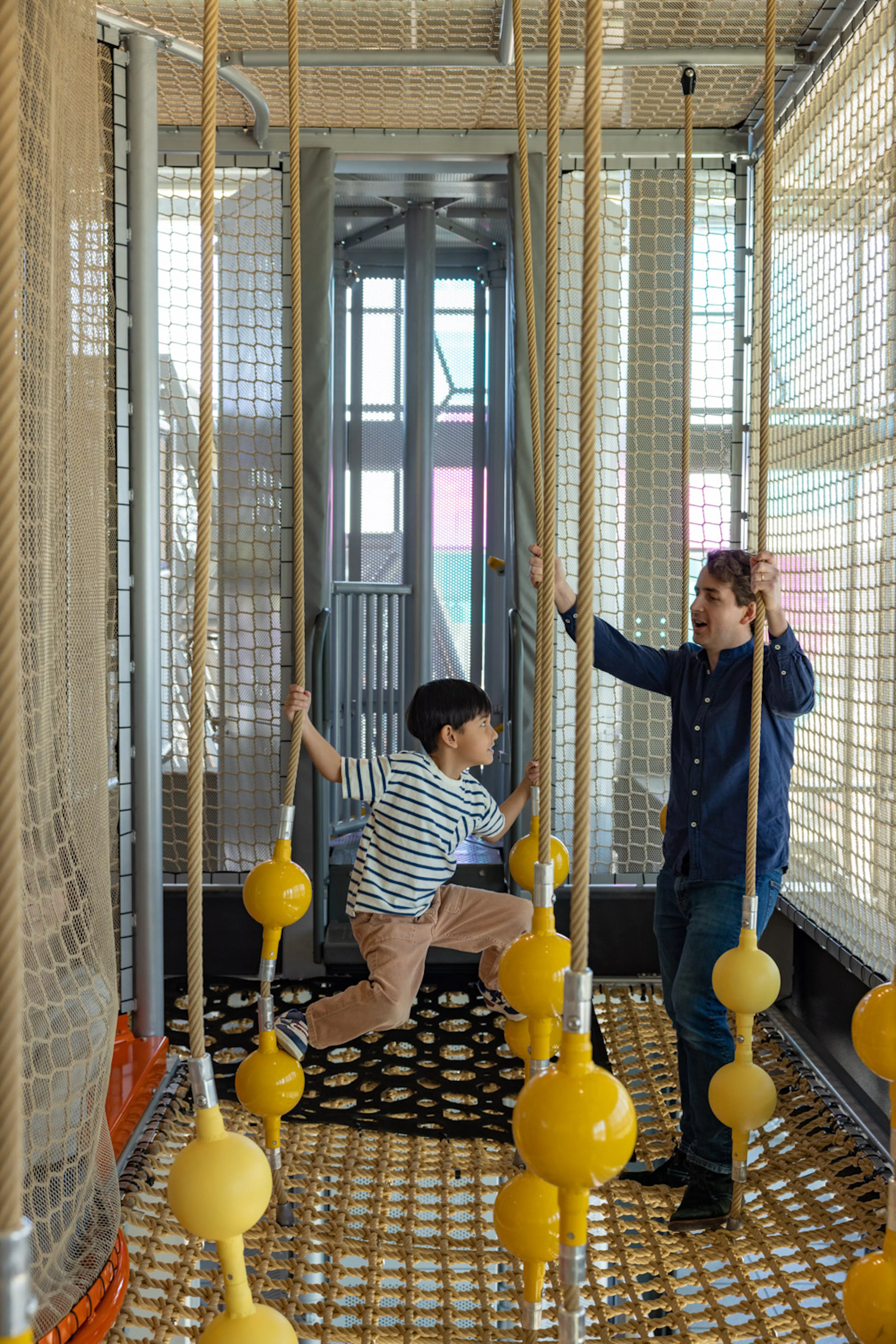 Kiewit Luminarium — 14