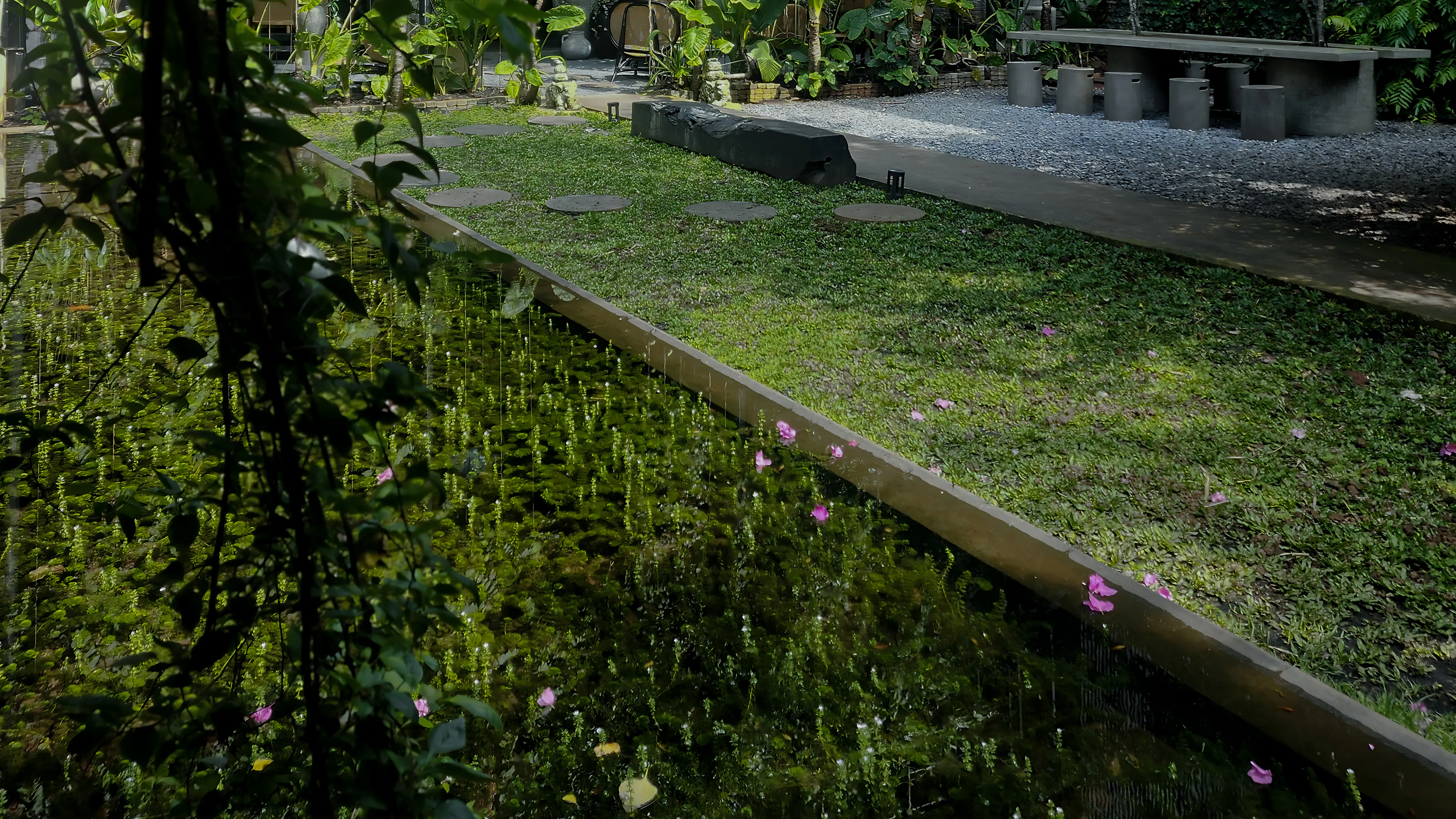 THE VIBES CO-SPACE — 6