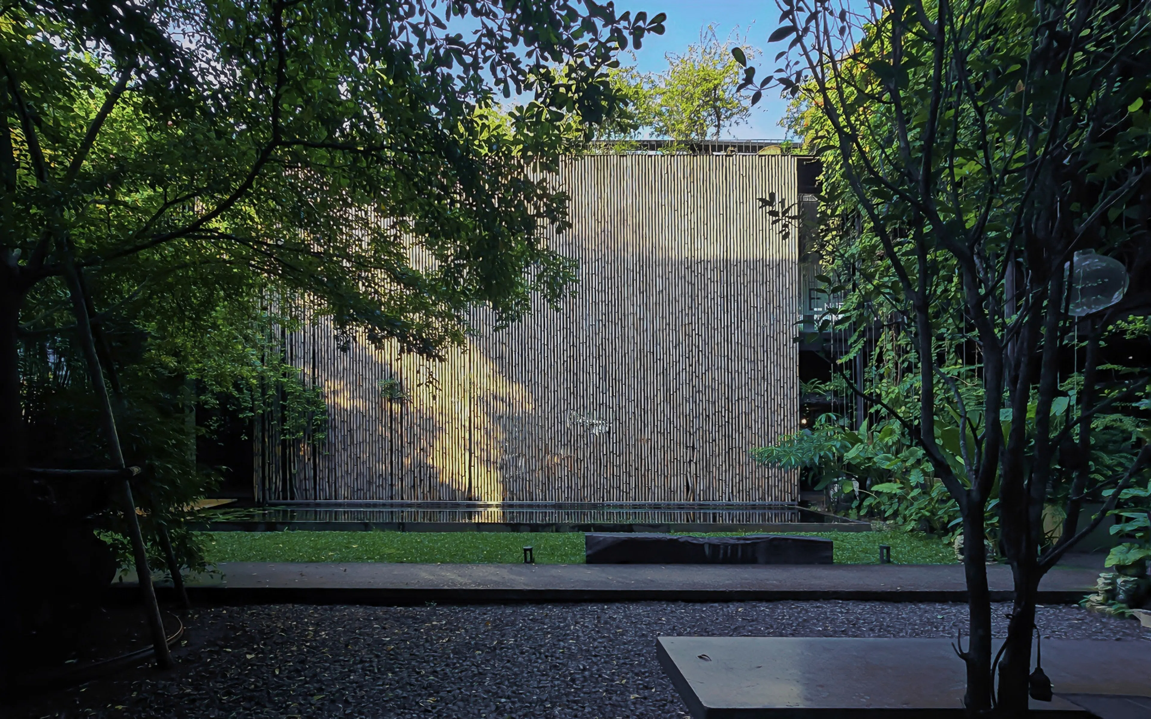 THE VIBES CO-SPACE — 10