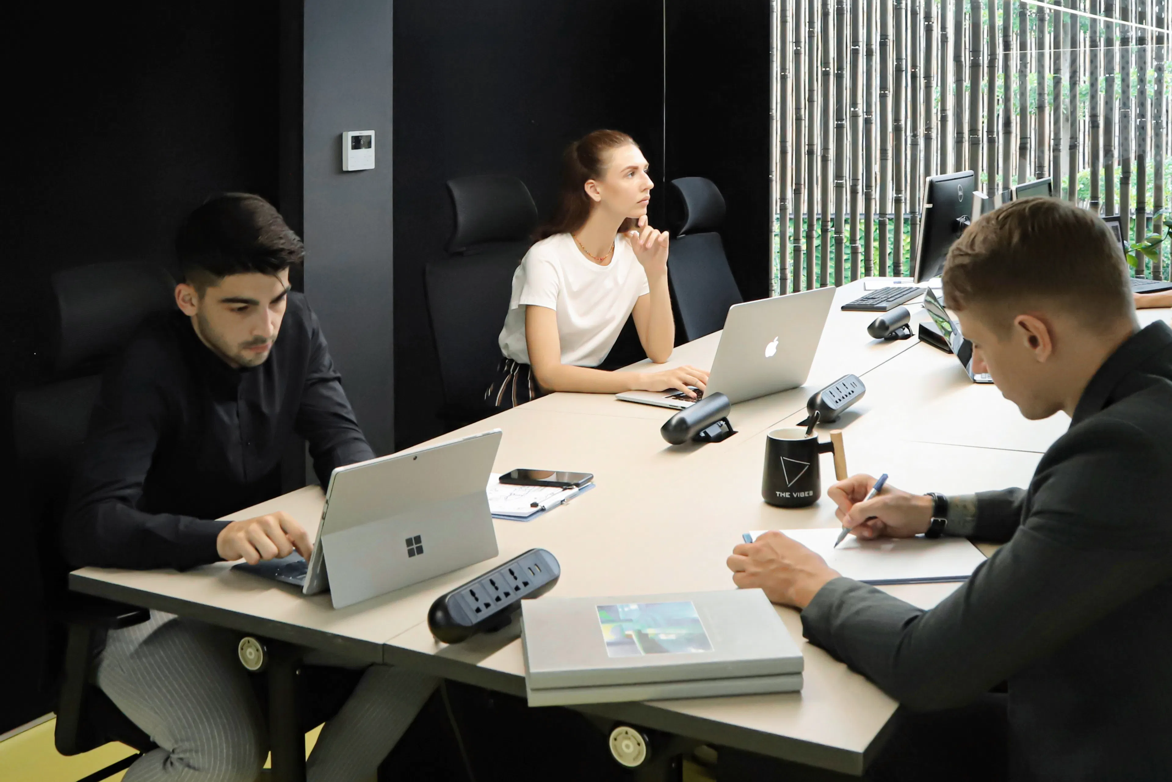 THE VIBES CO-SPACE — 28