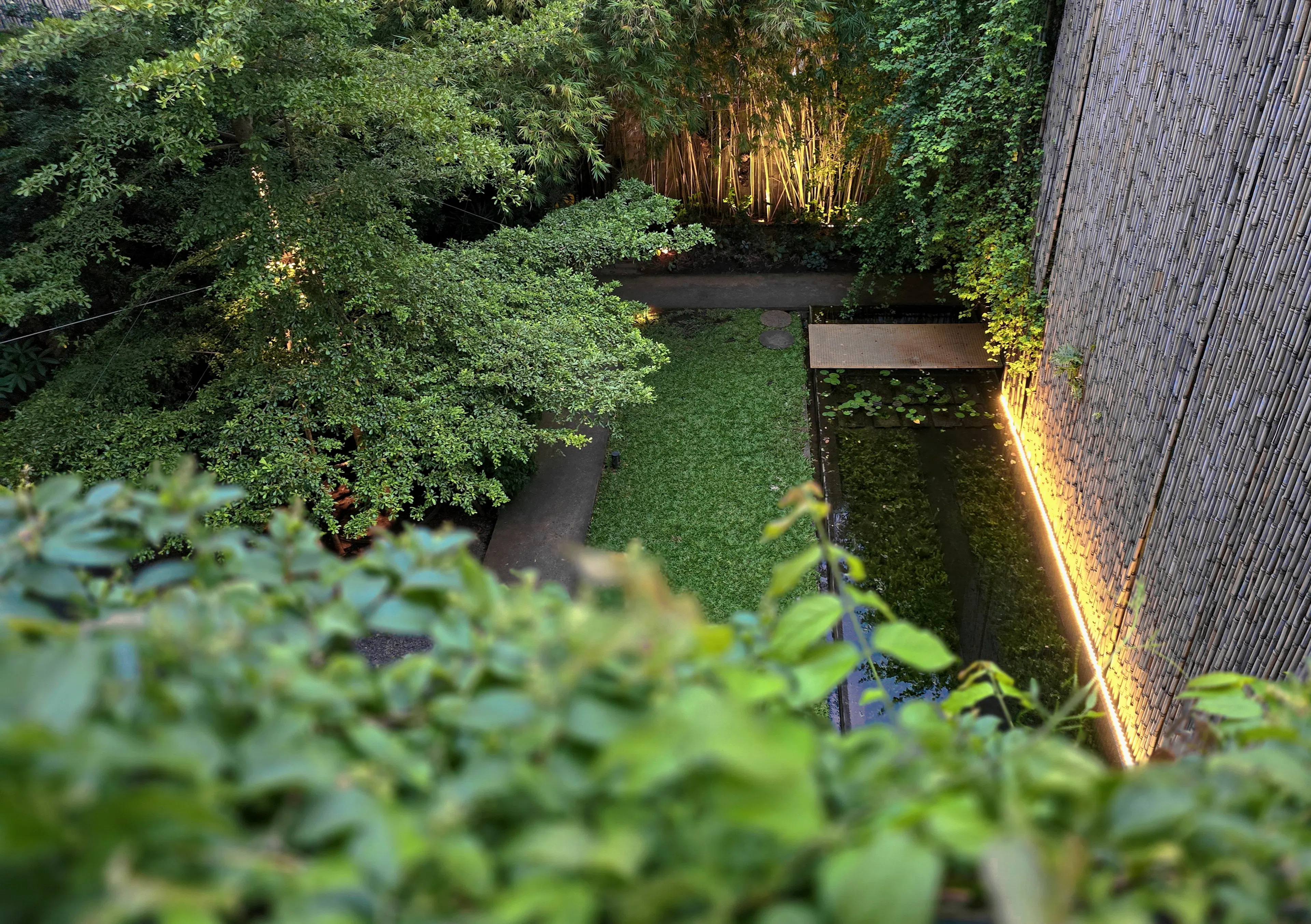 THE VIBES CO-SPACE — 39