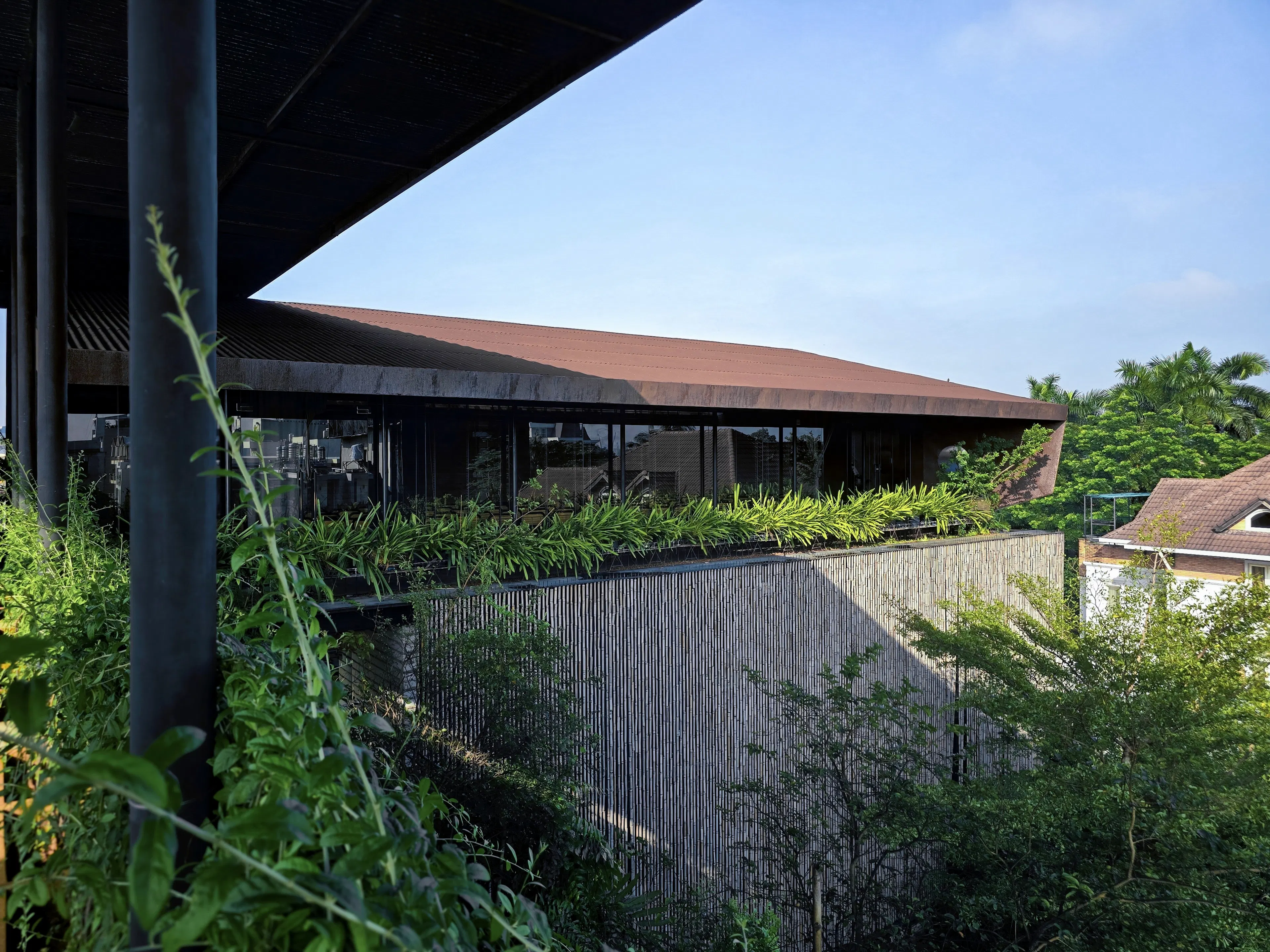 THE VIBES CO-SPACE — 48