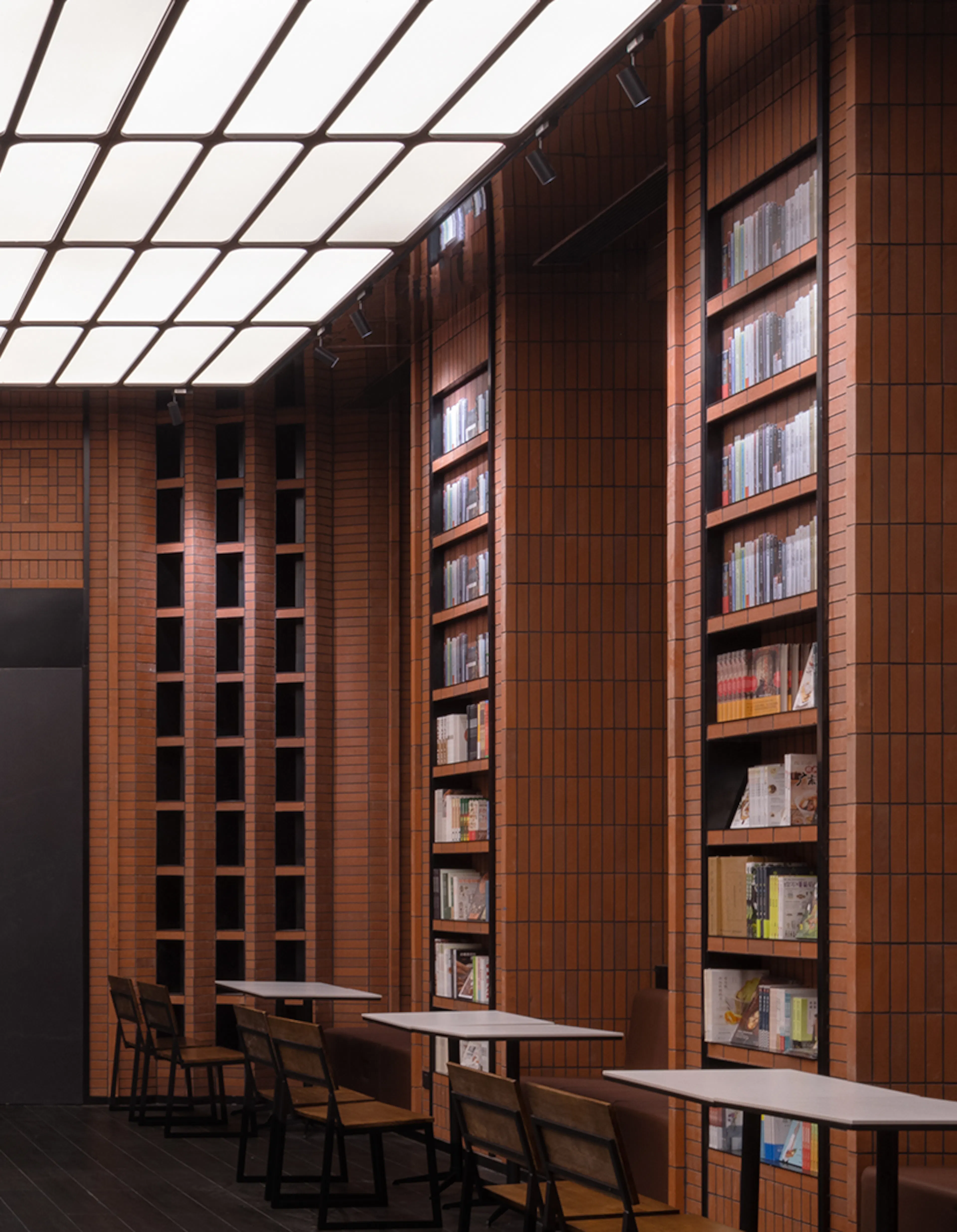 Tianjin Zhongshuge — 35