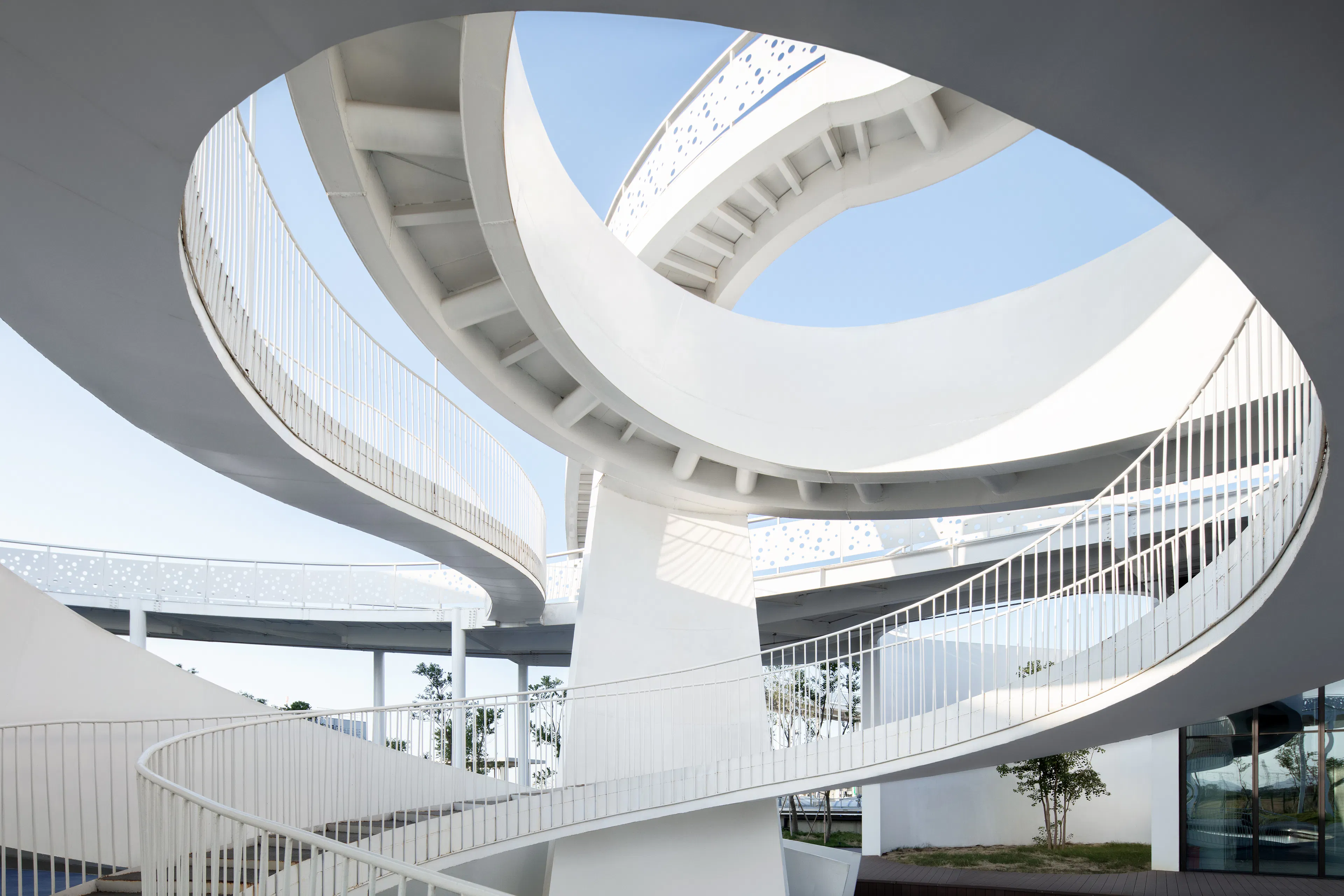 Conservation and Regeneration ofthe Qixia St, Characteristic Block in Weihai — 25