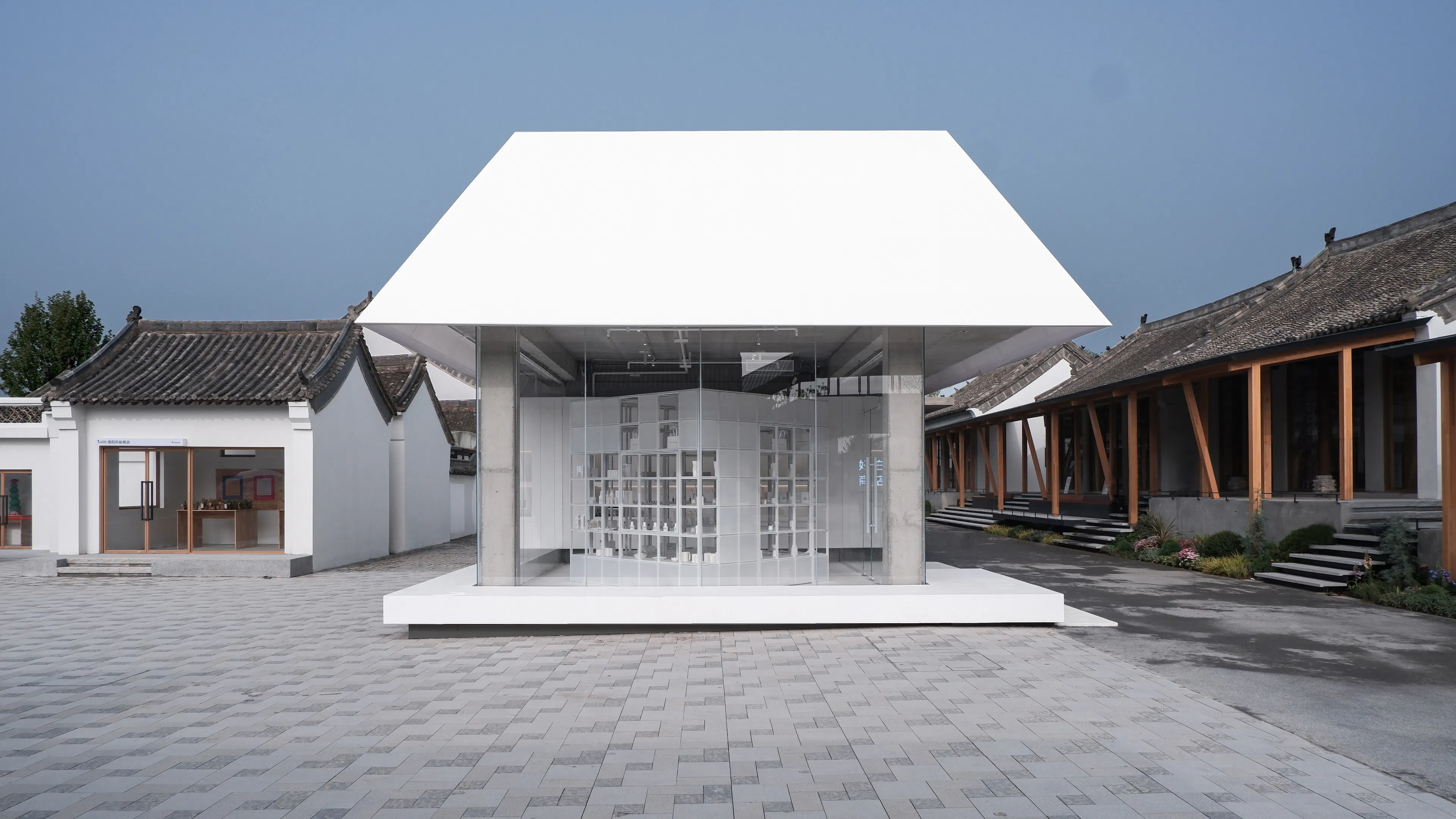 White Is Good Shop in Weipo — 7