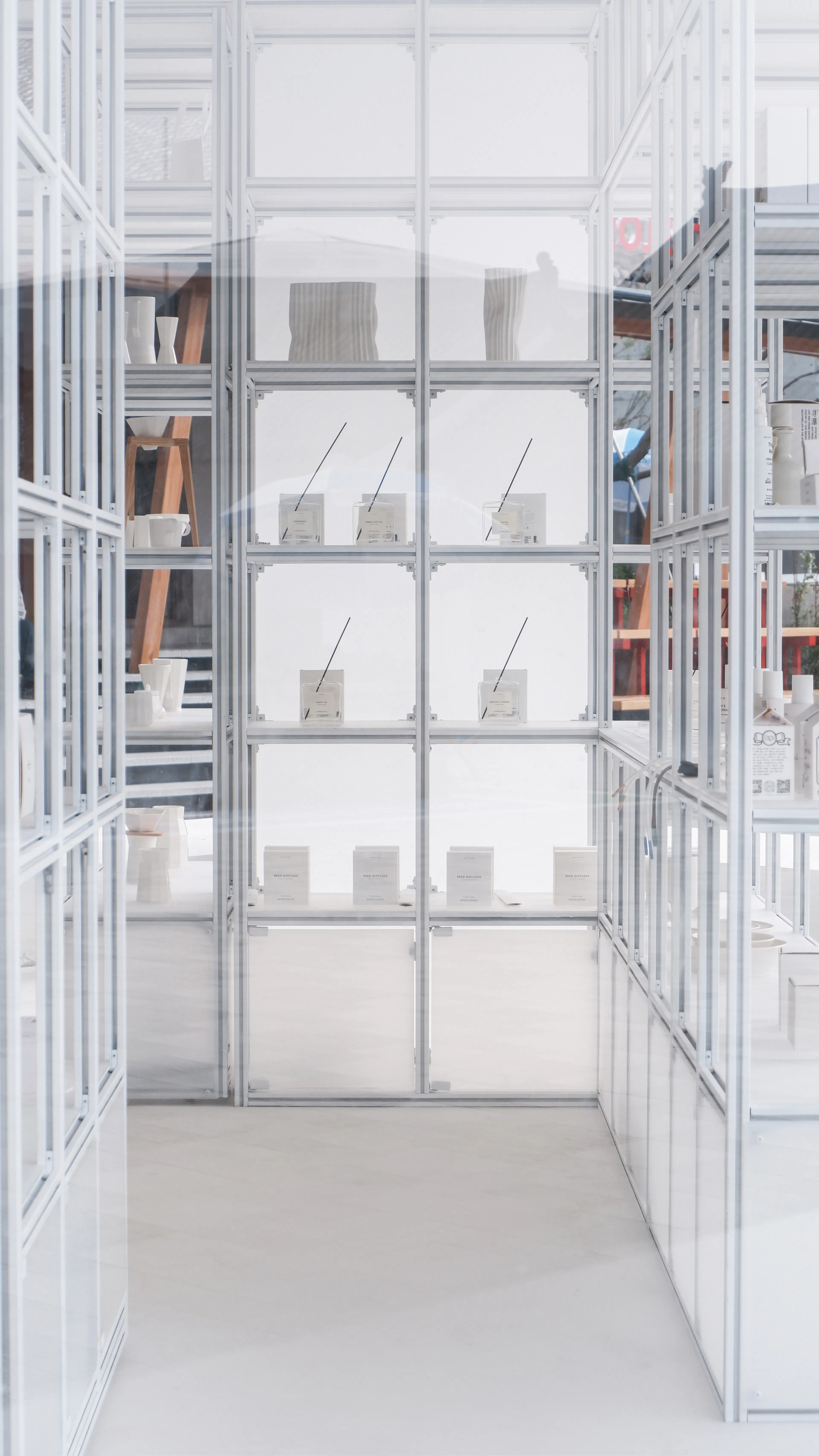 White Is Good Shop in Weipo — 17