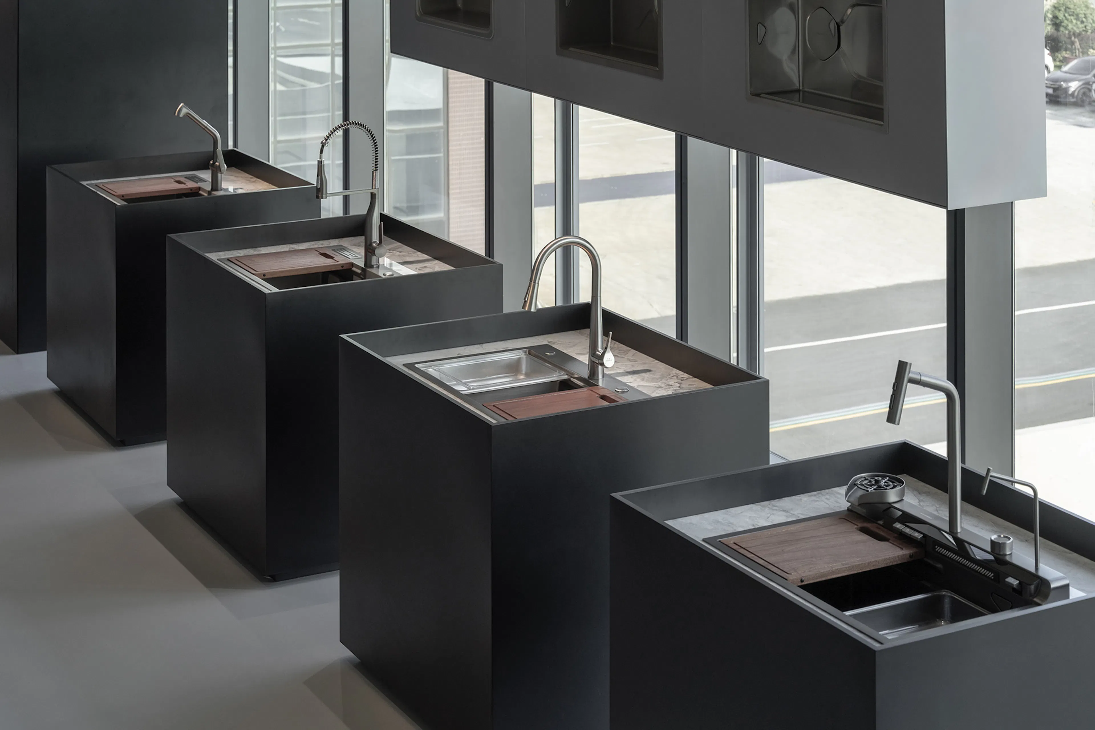 Higold's Interstellar Headquarters — 25