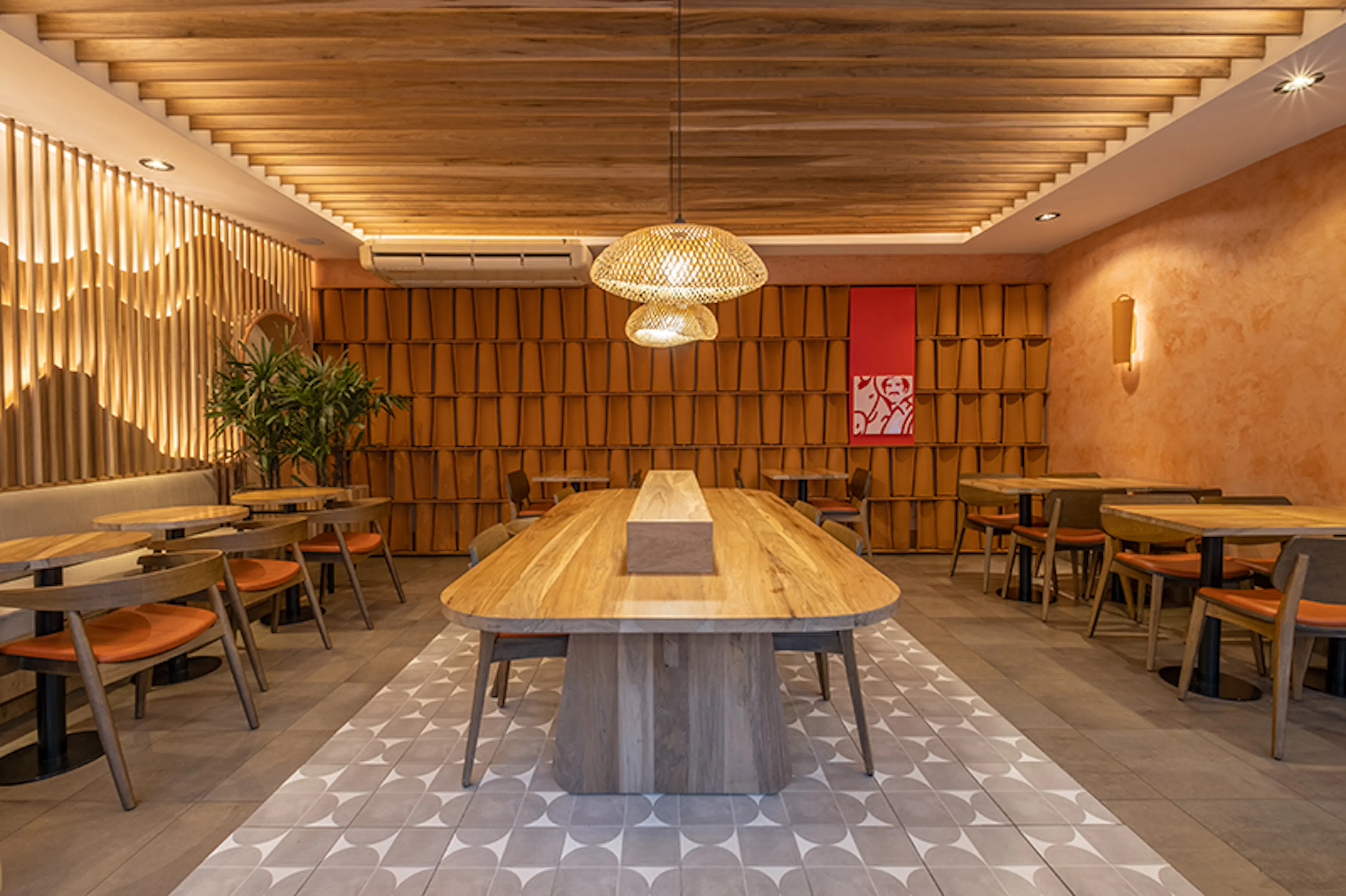 Manduca Market — 40