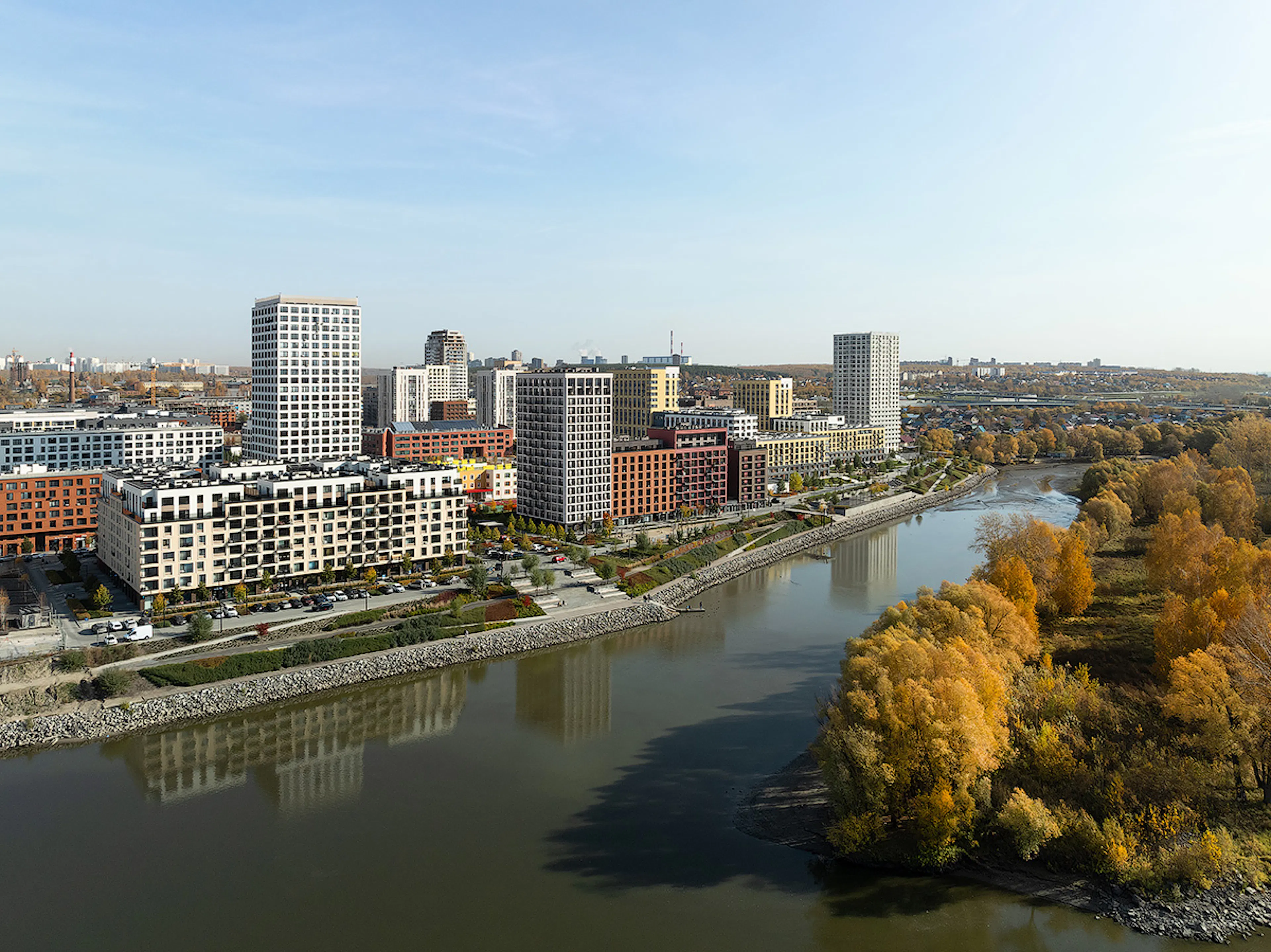 Multifunctional community center based on parking in the "European Riverfront" — 27