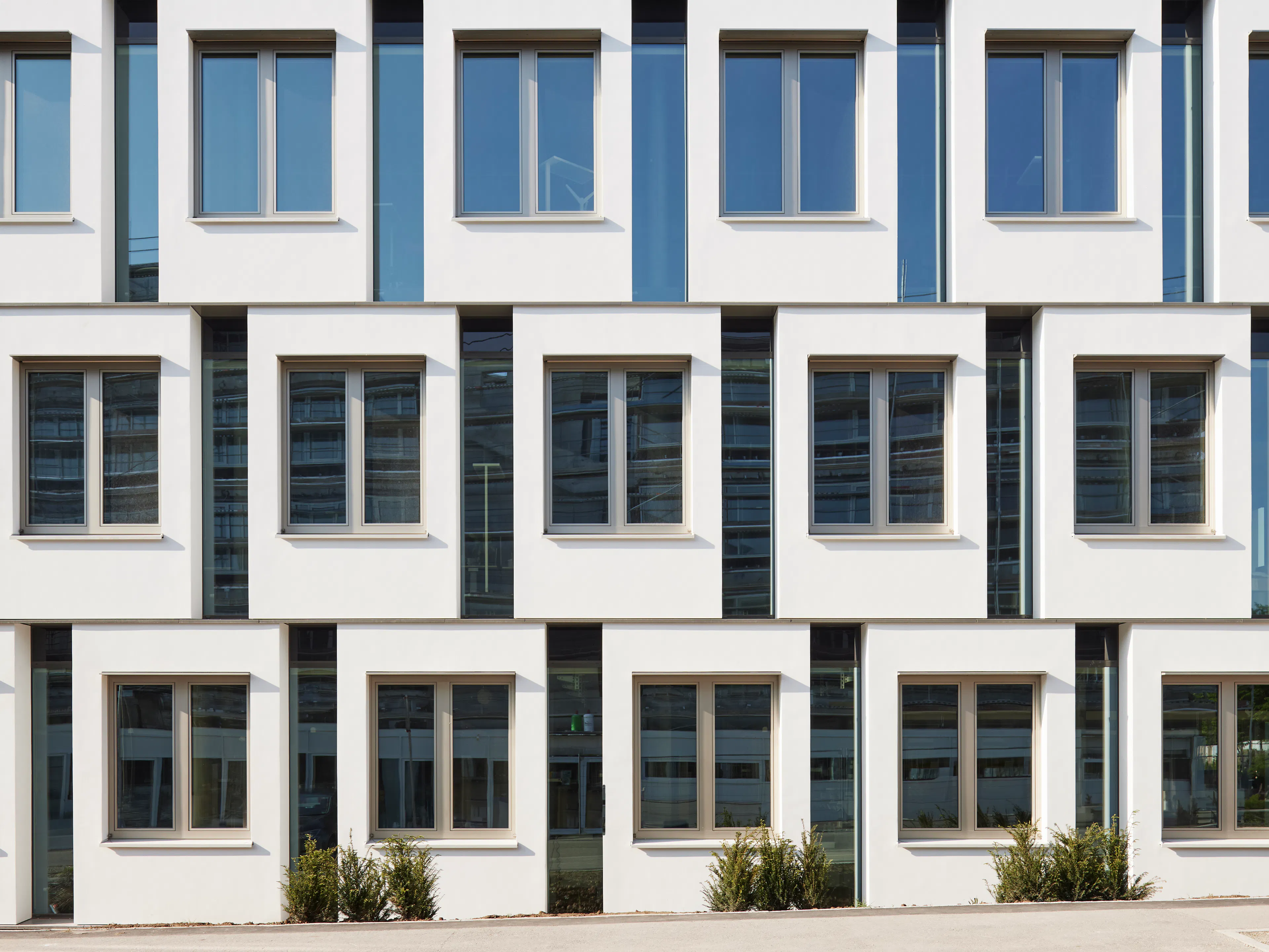 Annex to house research, practices and human genetics laboratories — 1