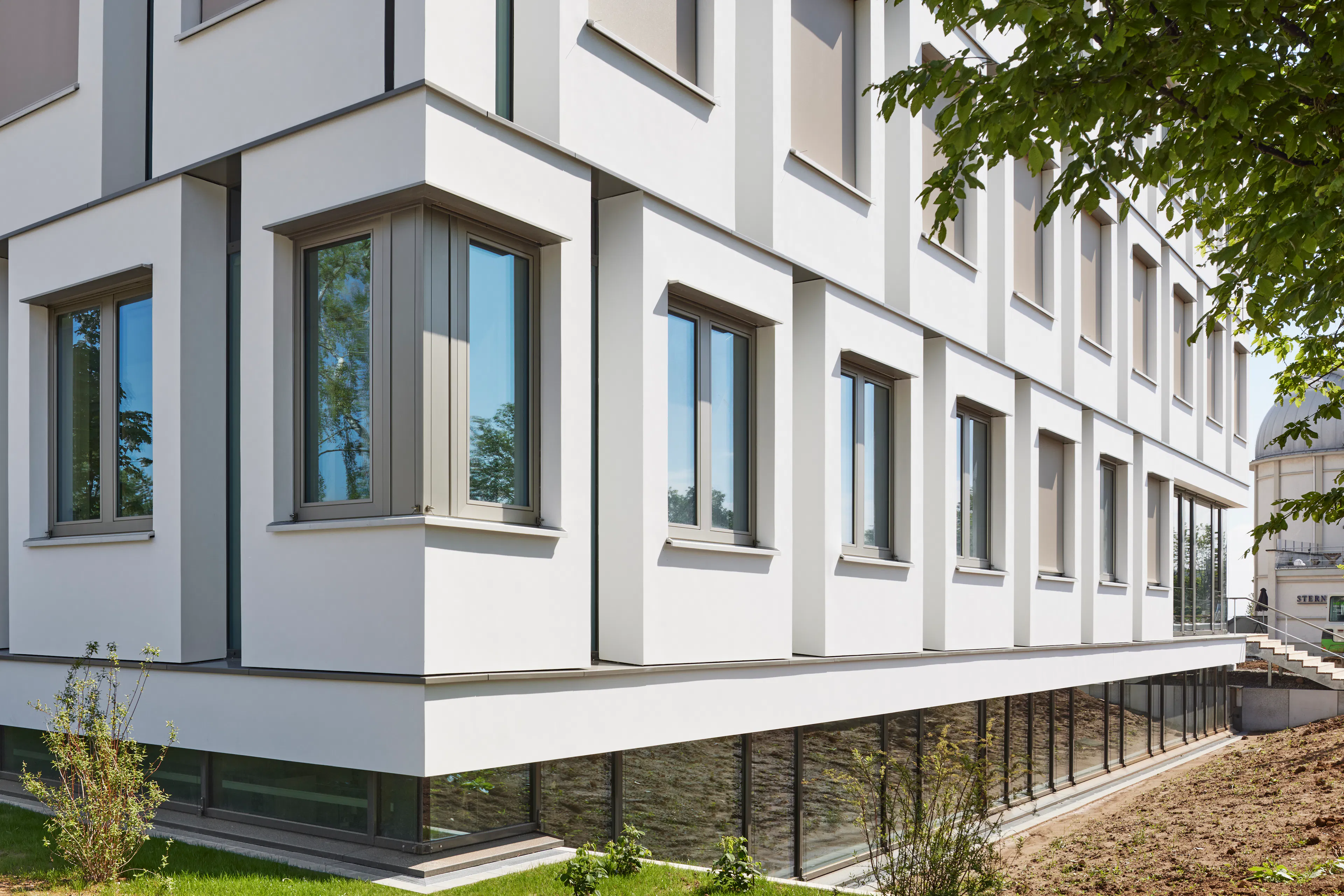 Annex to house research, practices and human genetics laboratories — 2