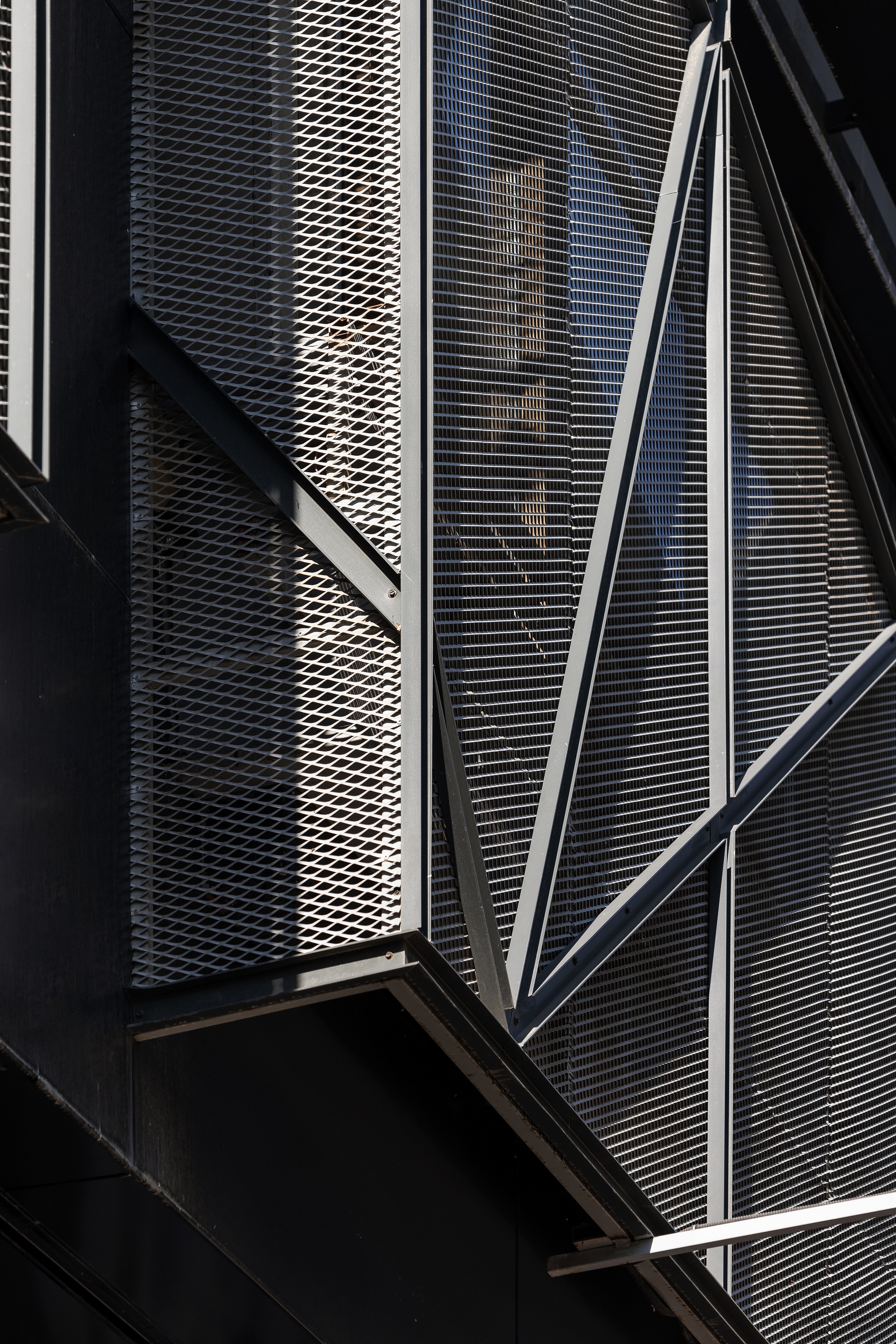 Metal Complex Building by Soroush Saberi - Architizer