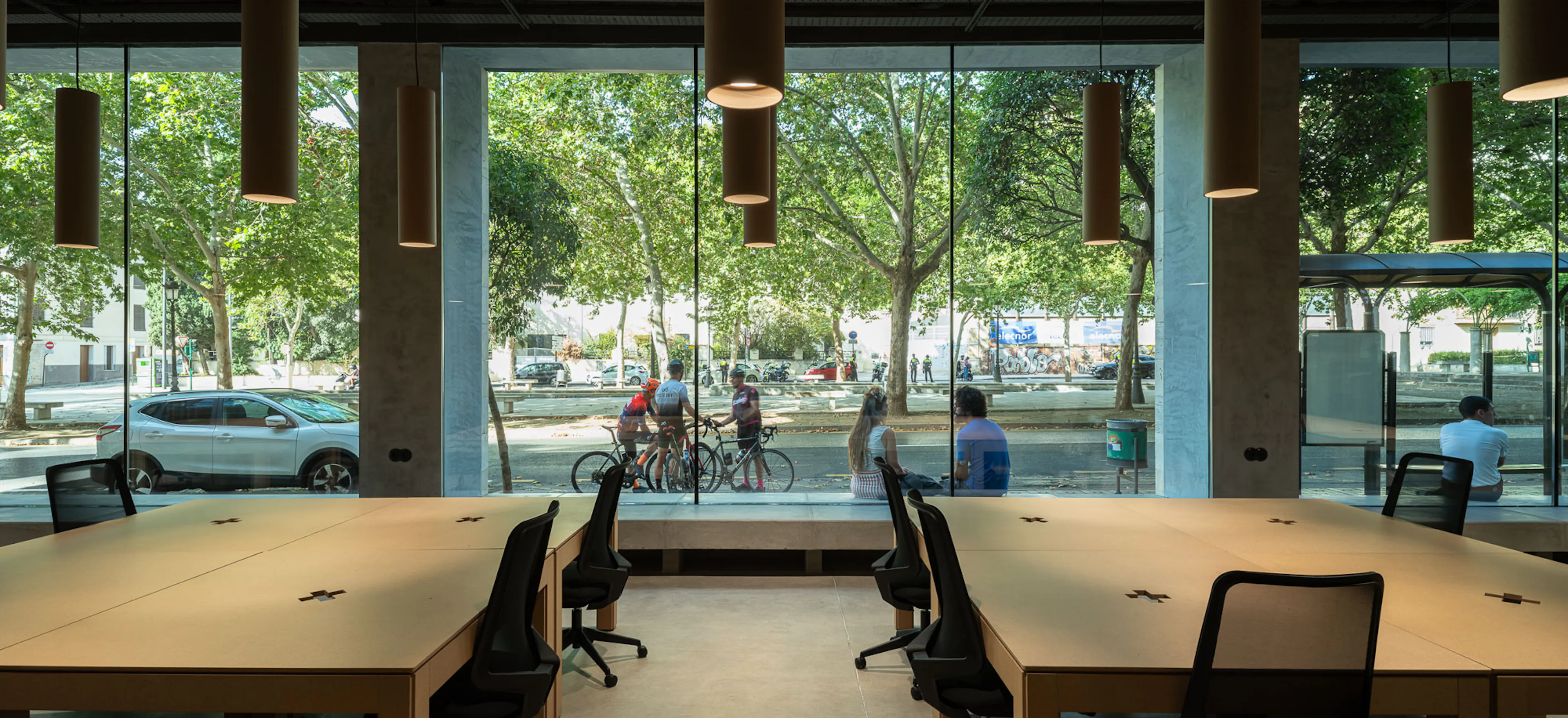 Red Cross on the Street. A Cardboard Office — 10