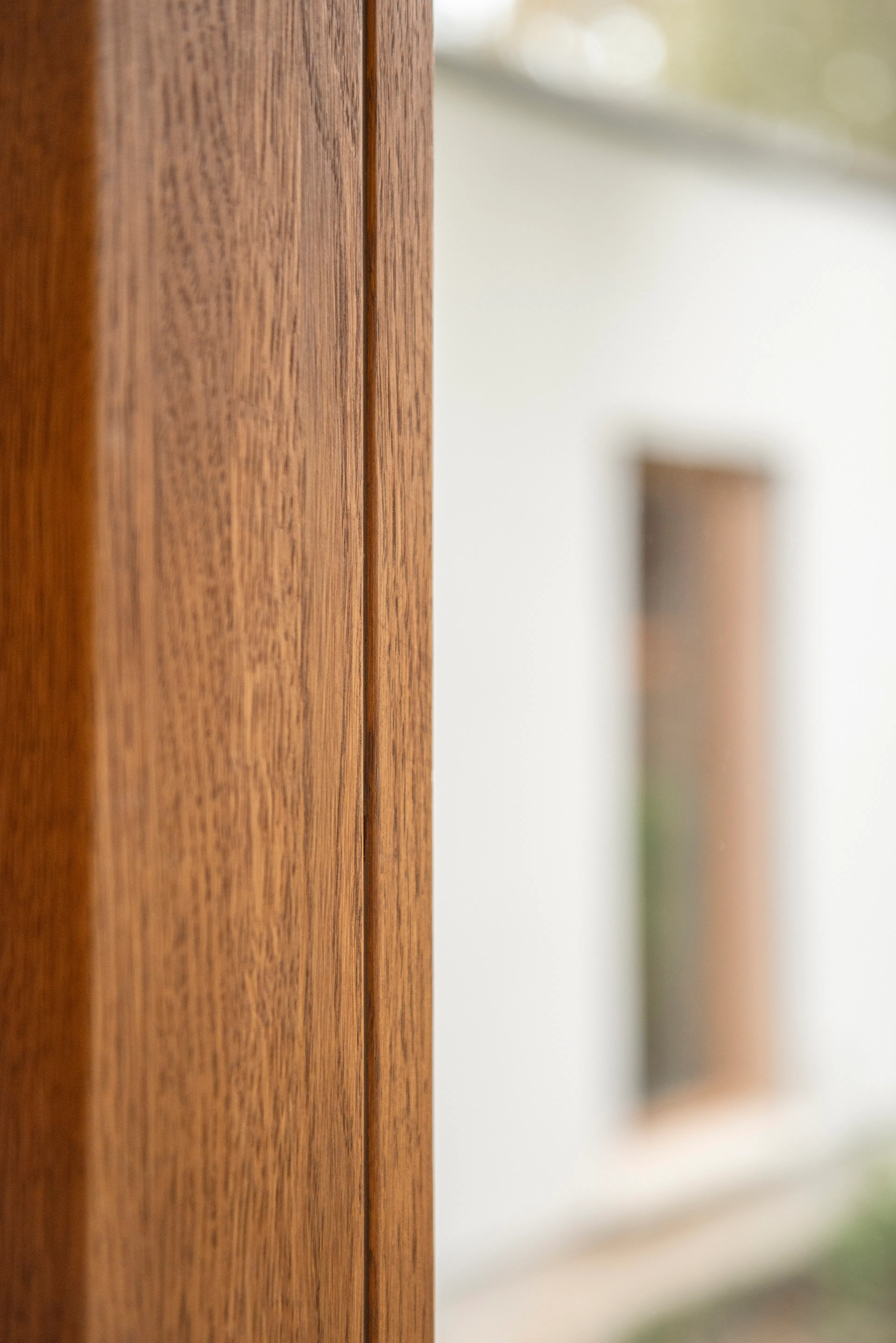 Sous les Ailes — 18