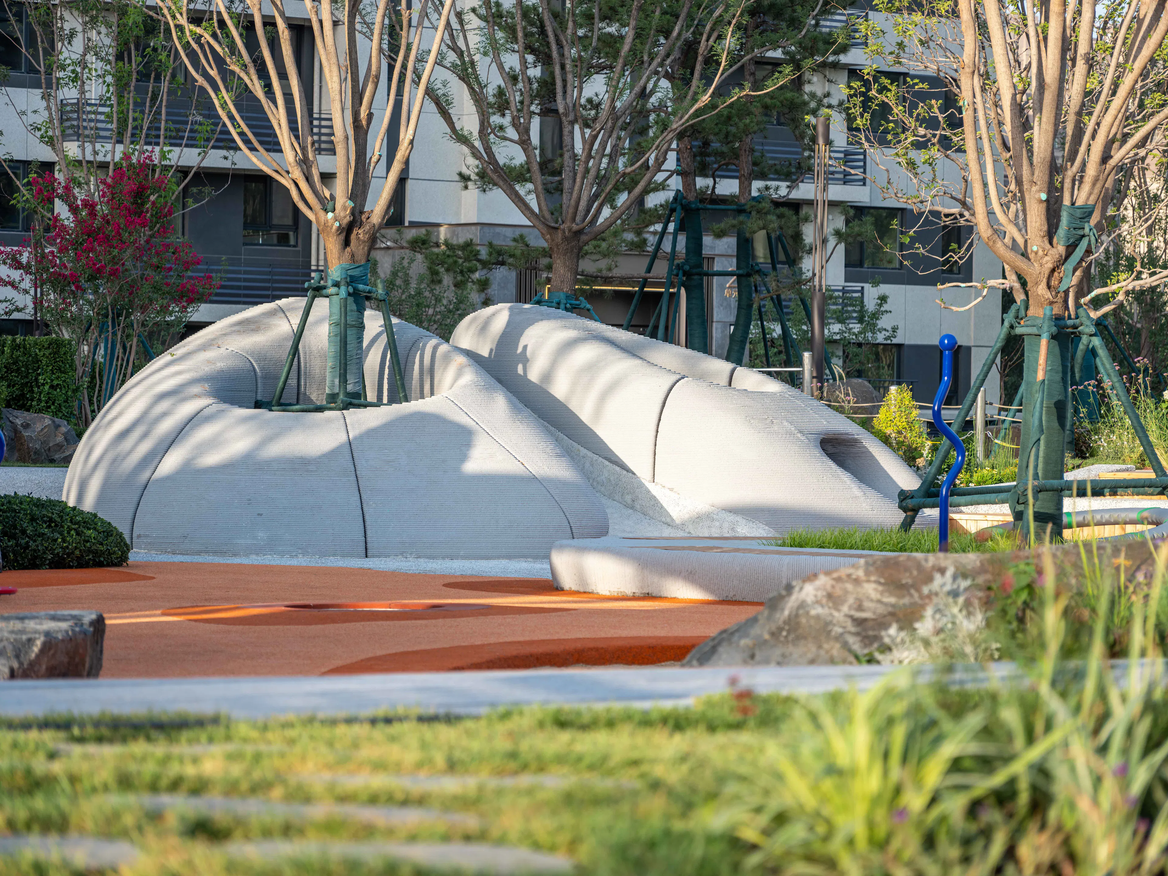 Boulder Park: The First 3D Concrete-Printed Playground — 26